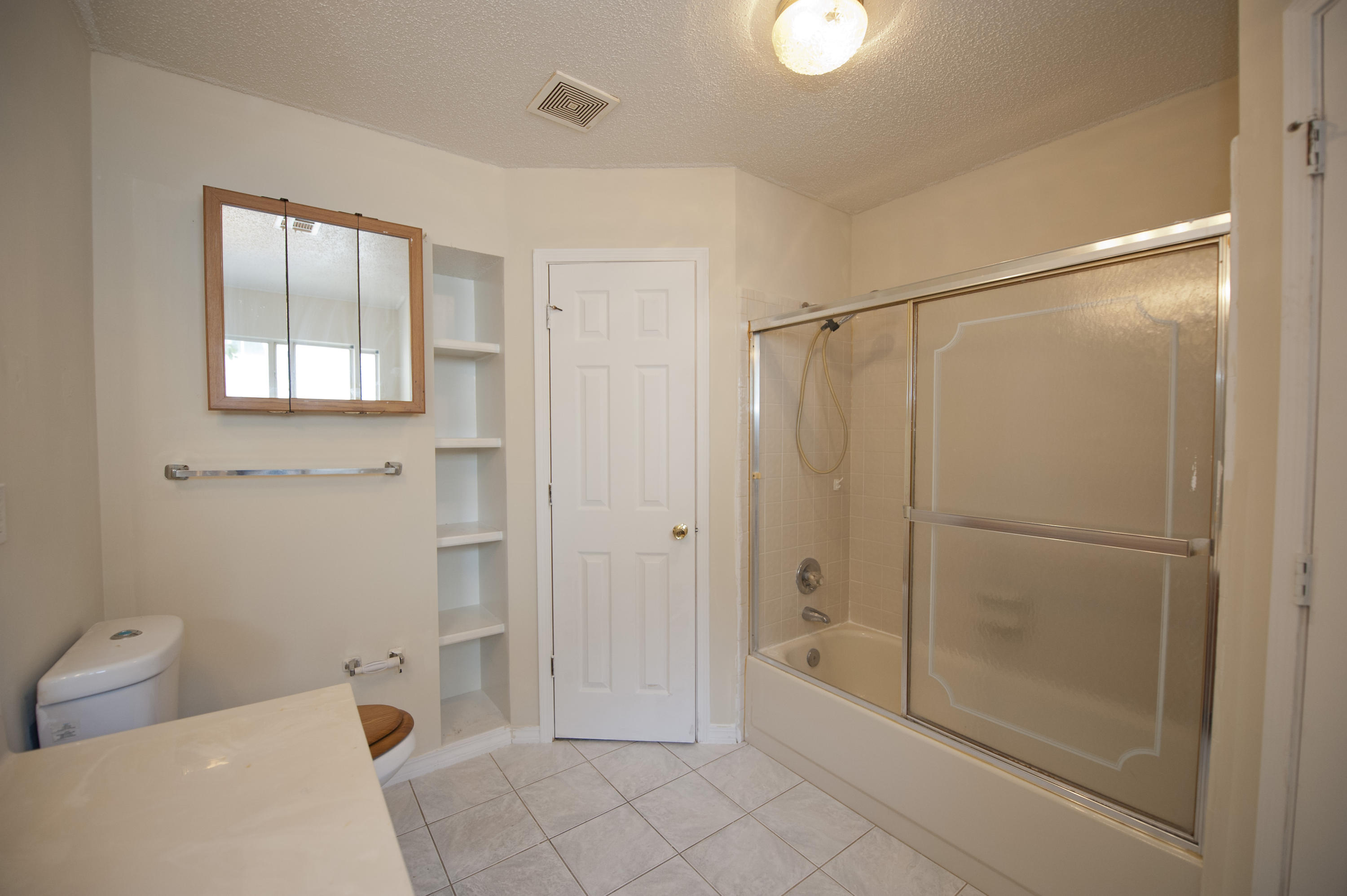 VALPARAISO PINECREST 6 - Residential