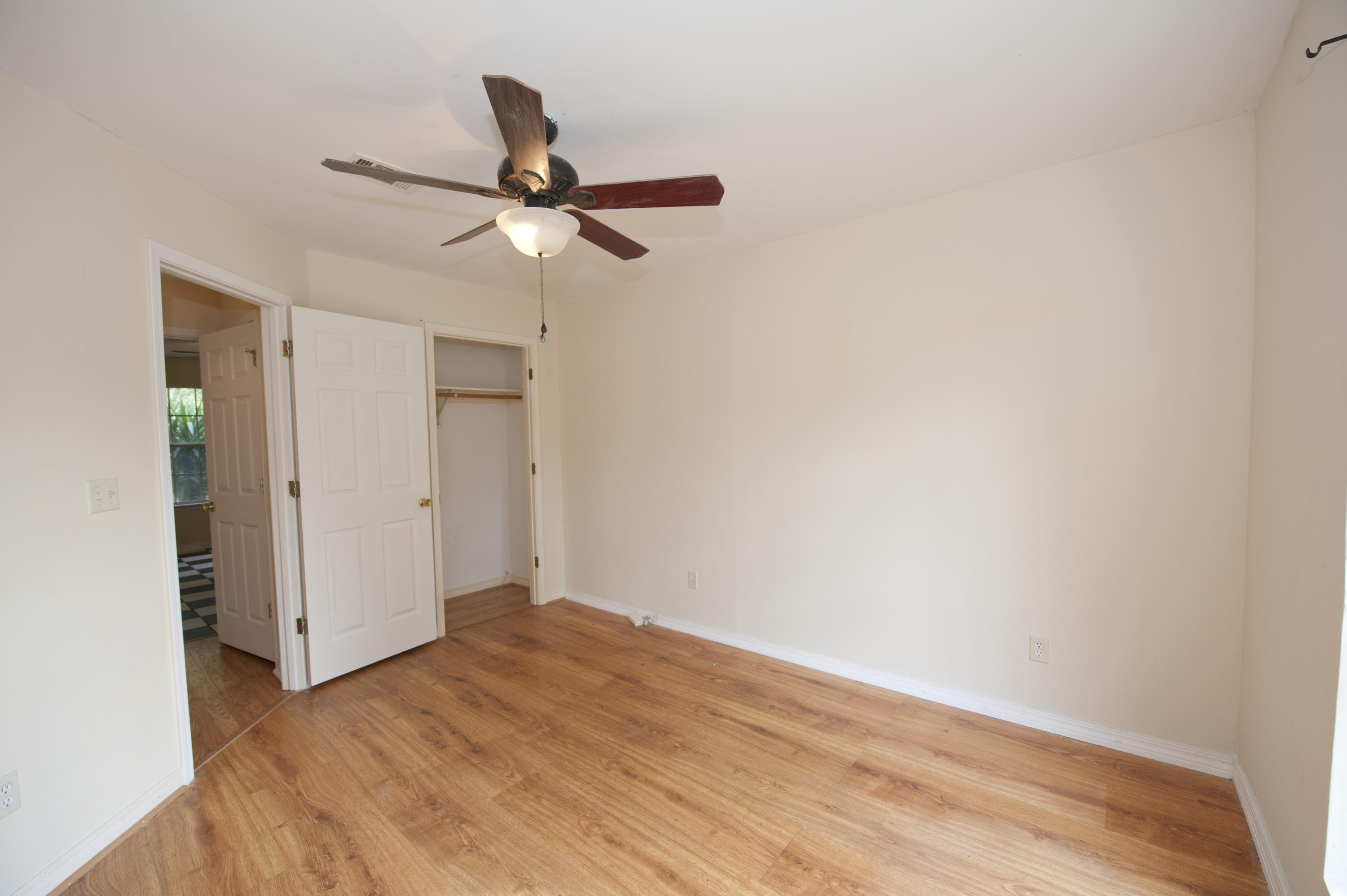 VALPARAISO PINECREST 6 - Residential