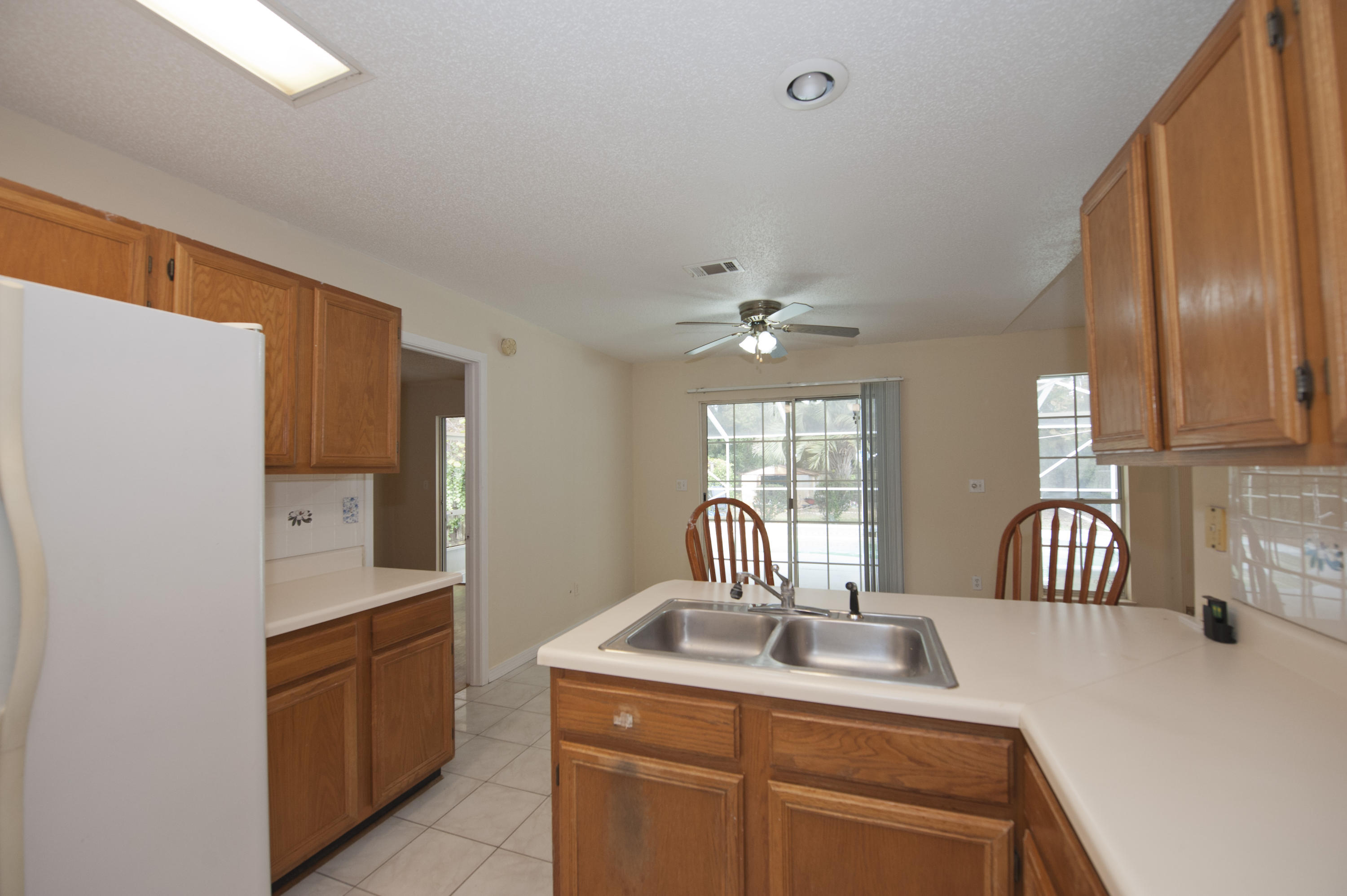 VALPARAISO PINECREST 6 - Residential