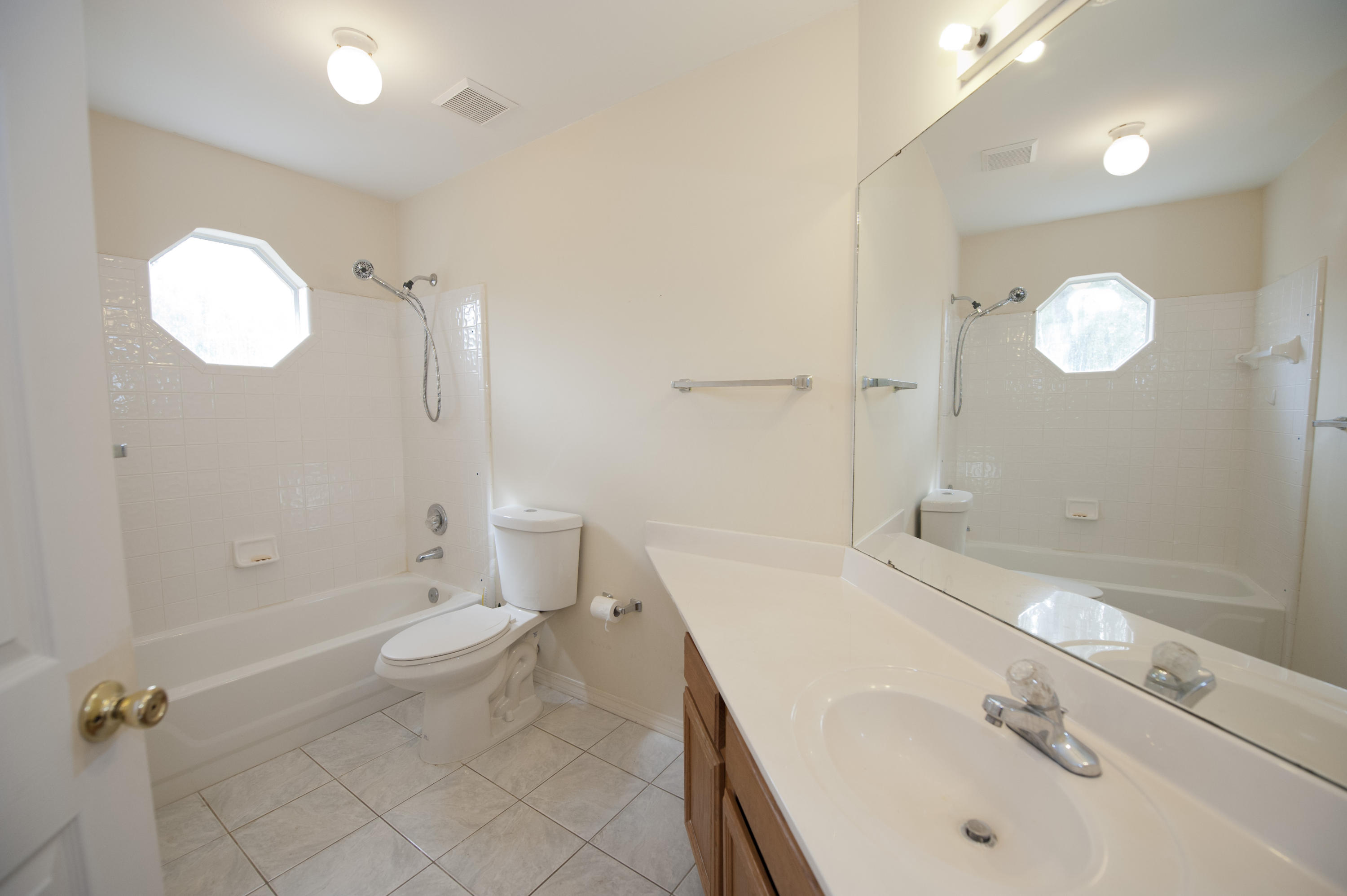 VALPARAISO PINECREST 6 - Residential