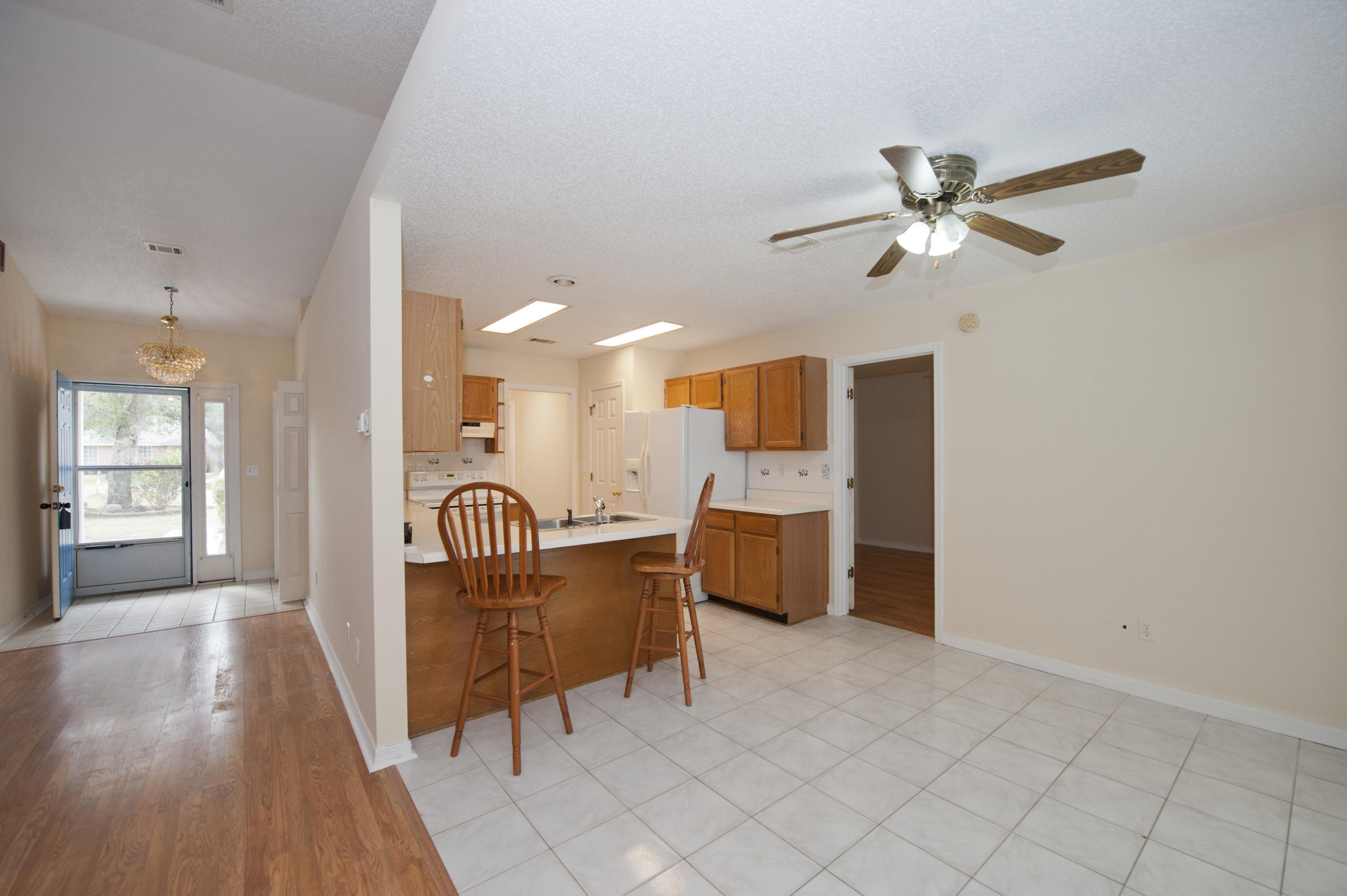 VALPARAISO PINECREST 6 - Residential