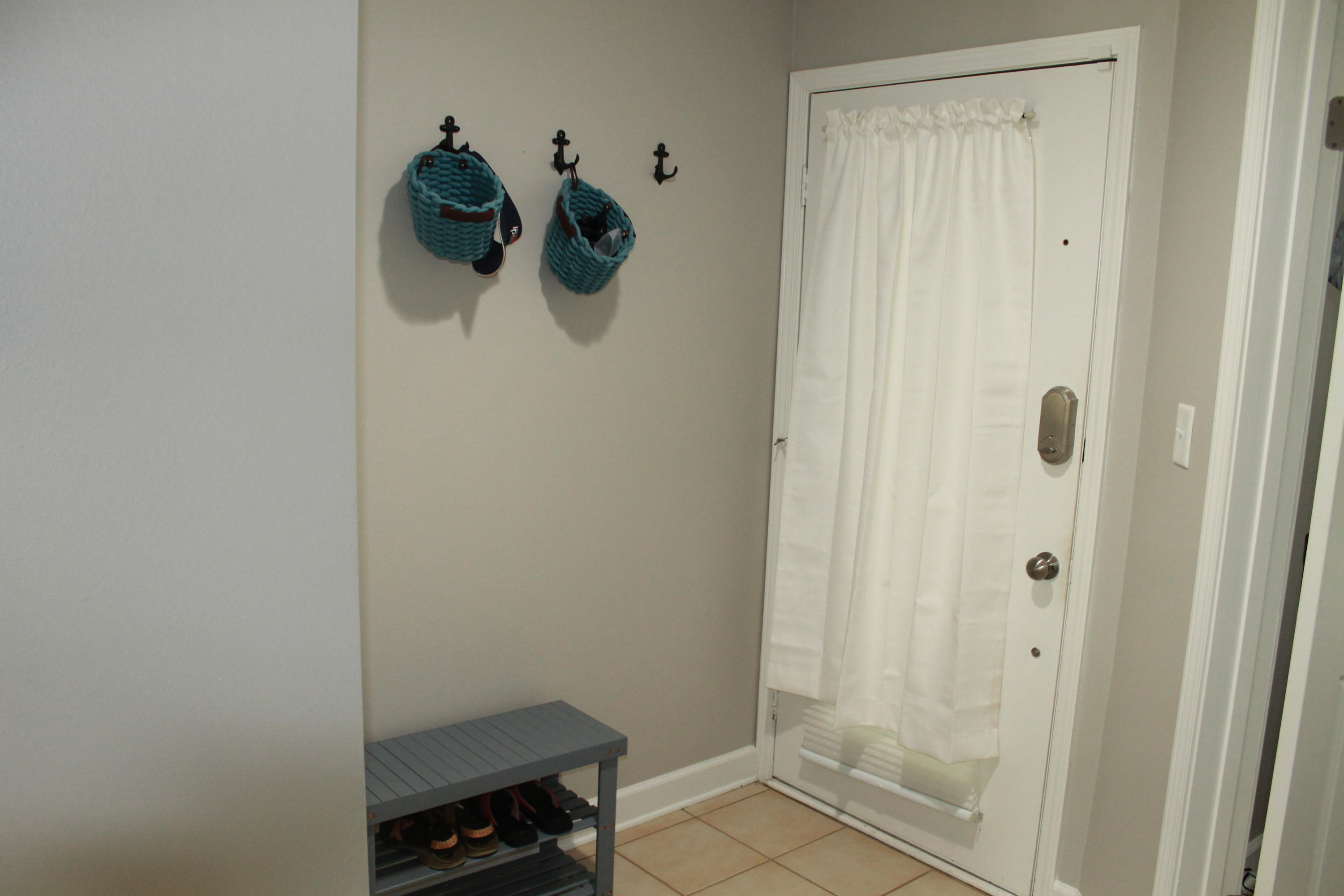 LAKESIDE CONDO AT BLUEWATER BAY - Residential