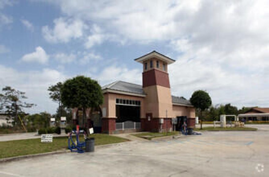 Prime Car Wash Business for Sale on High Traffic Street- High Net Income, Minimal Owner Involvement. Second location also for sale! This is a unique opportunity to acquire a well-established, high-performing car wash business located on a prime commercial lot along a busy street. The business brings in a consistent annual net income of $55,000 making it an ideal investment for those seeking a profitable venture with minimal day-to-day involvement. Key Highlights: Newly Replaced Equipment: The car wash has recently undergone significant upgrades, including state-of-the-art, touchless wash systems. These new installations ensure efficient operations and deliver a superior wash experience to customers. Touchless Wash Process: Designed for low-maintenance operation, the touchless system requires minimal owner involvement, allowing you to focus on other ventures while still generating substantial income.
Prime Location: Situated on a high-traffic road, this property benefits from excellent visibility and accessibility, attracting a steady flow of customers.
Strong Financial Performance: With a proven track record of generating over $100k in net income annually, this car wash offers a stable and lucrative business opportunity.
Growth Potential: The prime location and modern equipment provide ample opportunities for further business expansion and increased profitability.