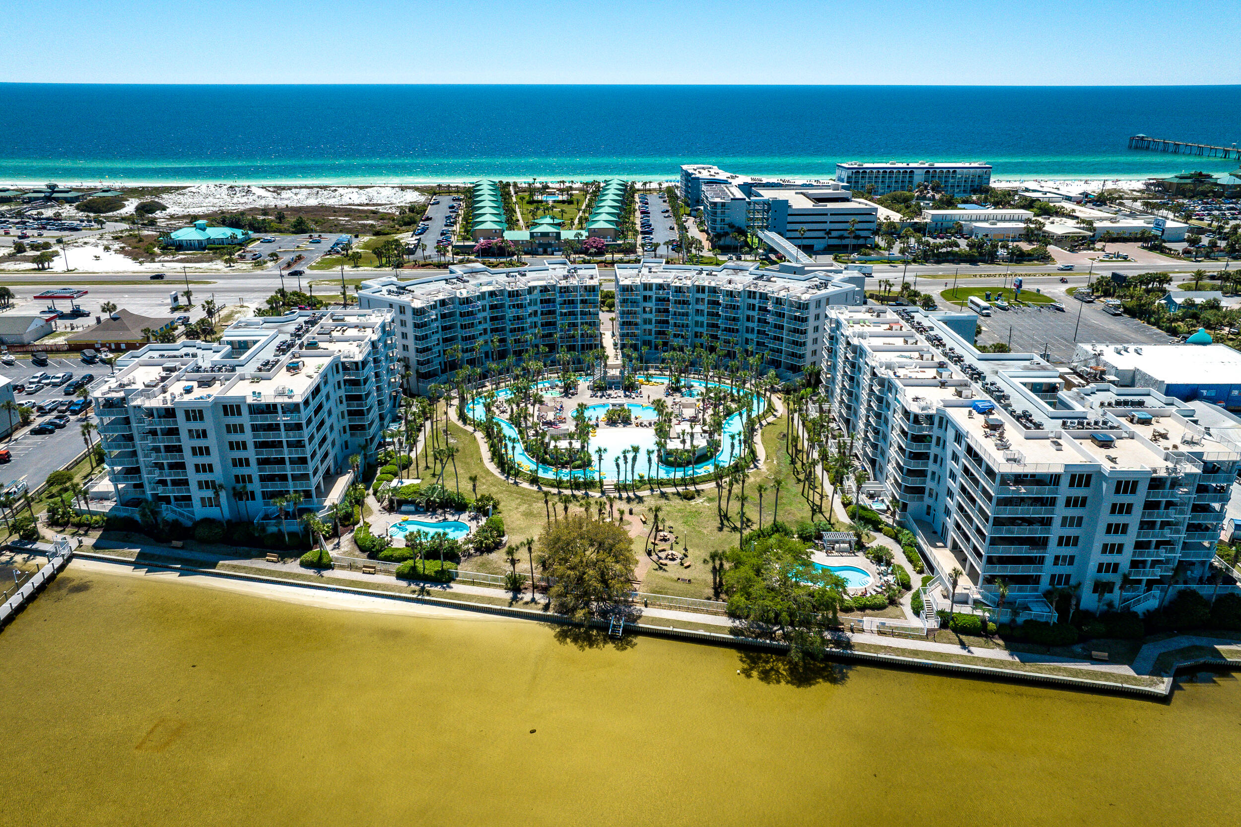 DESTIN WEST GULFSIDE VILLAS - Residential