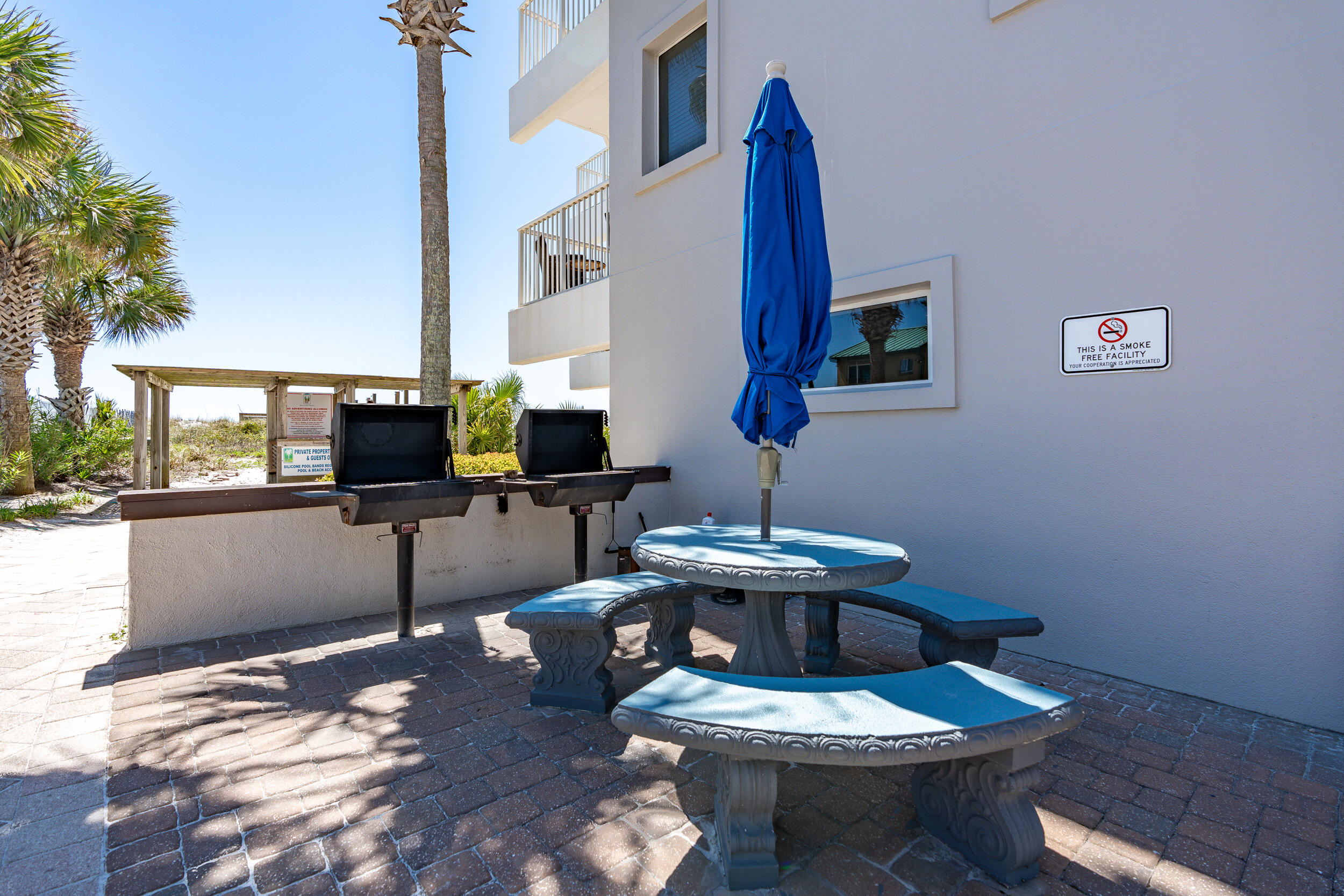 DESTIN WEST GULFSIDE VILLAS - Residential
