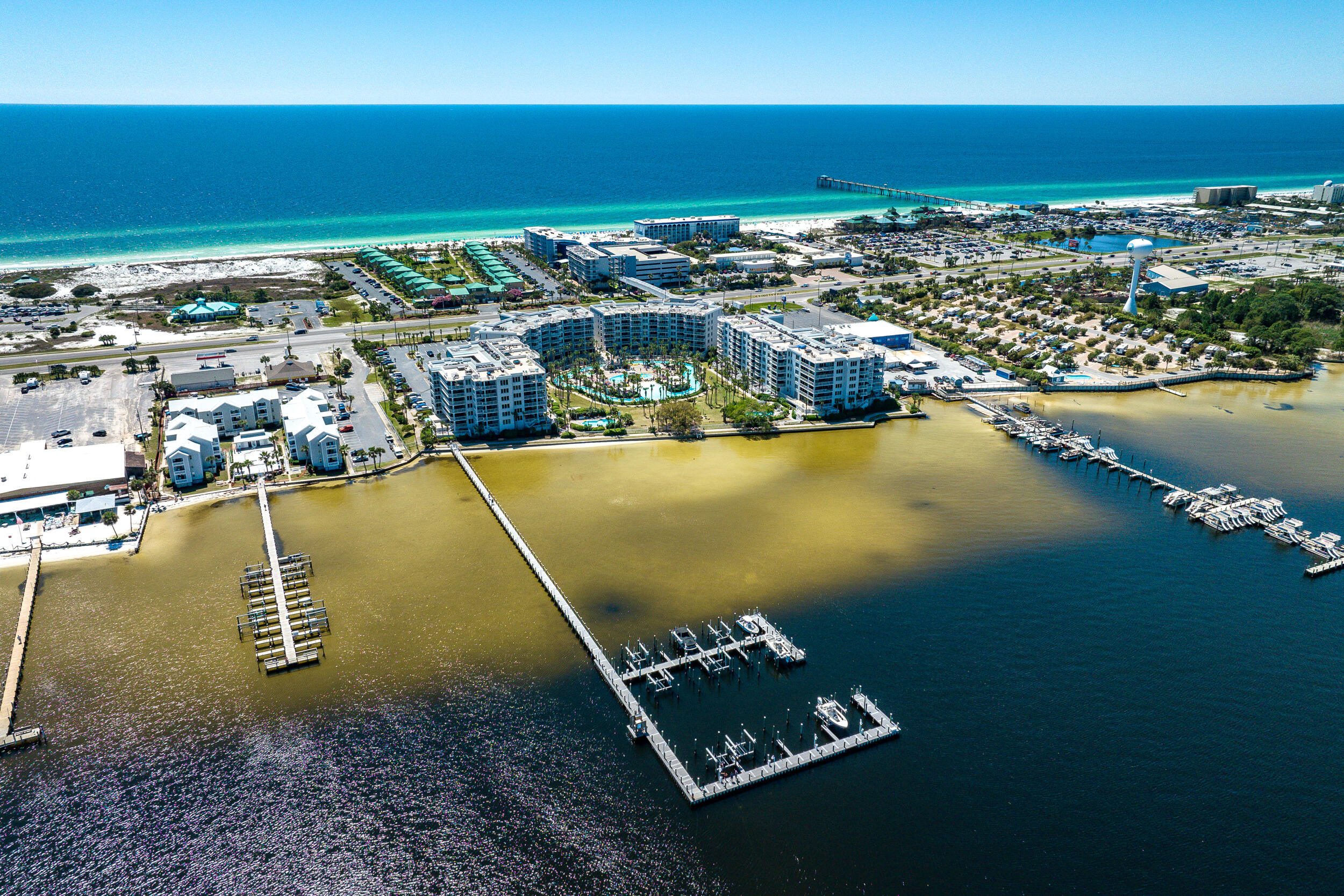 DESTIN WEST GULFSIDE VILLAS - Residential