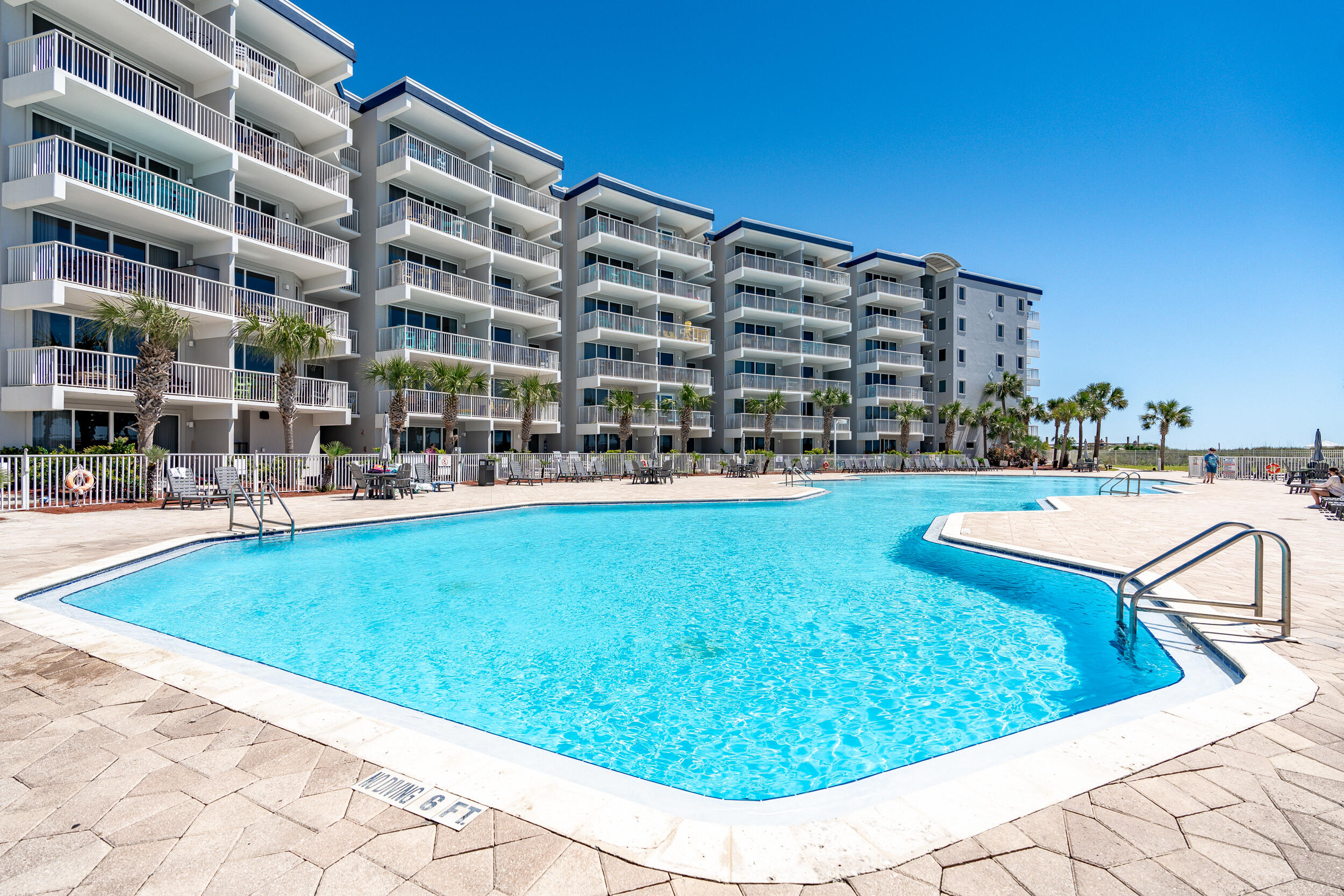 DESTIN WEST GULFSIDE VILLAS - Residential