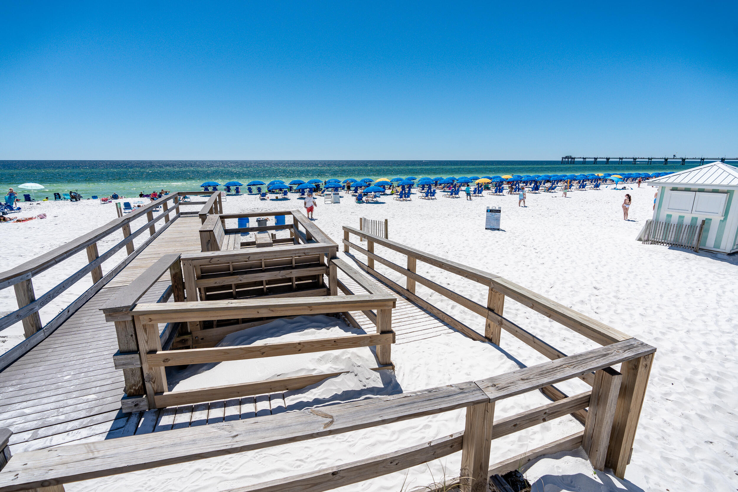 DESTIN WEST GULFSIDE VILLAS - Residential
