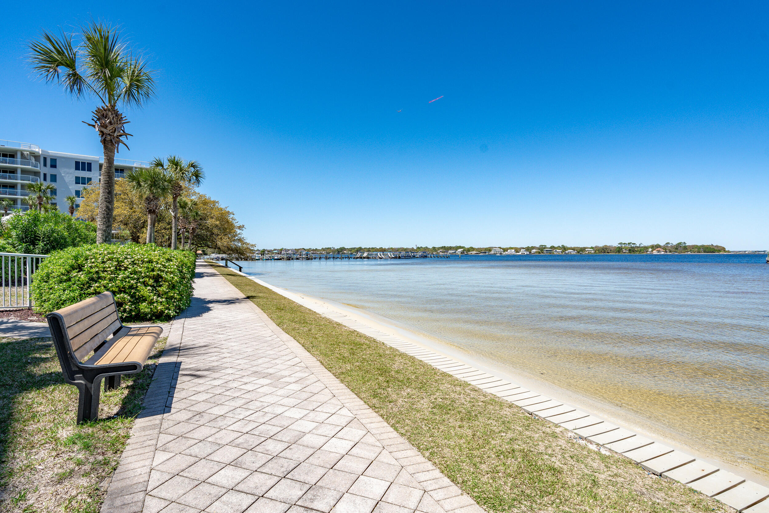 DESTIN WEST GULFSIDE VILLAS - Residential