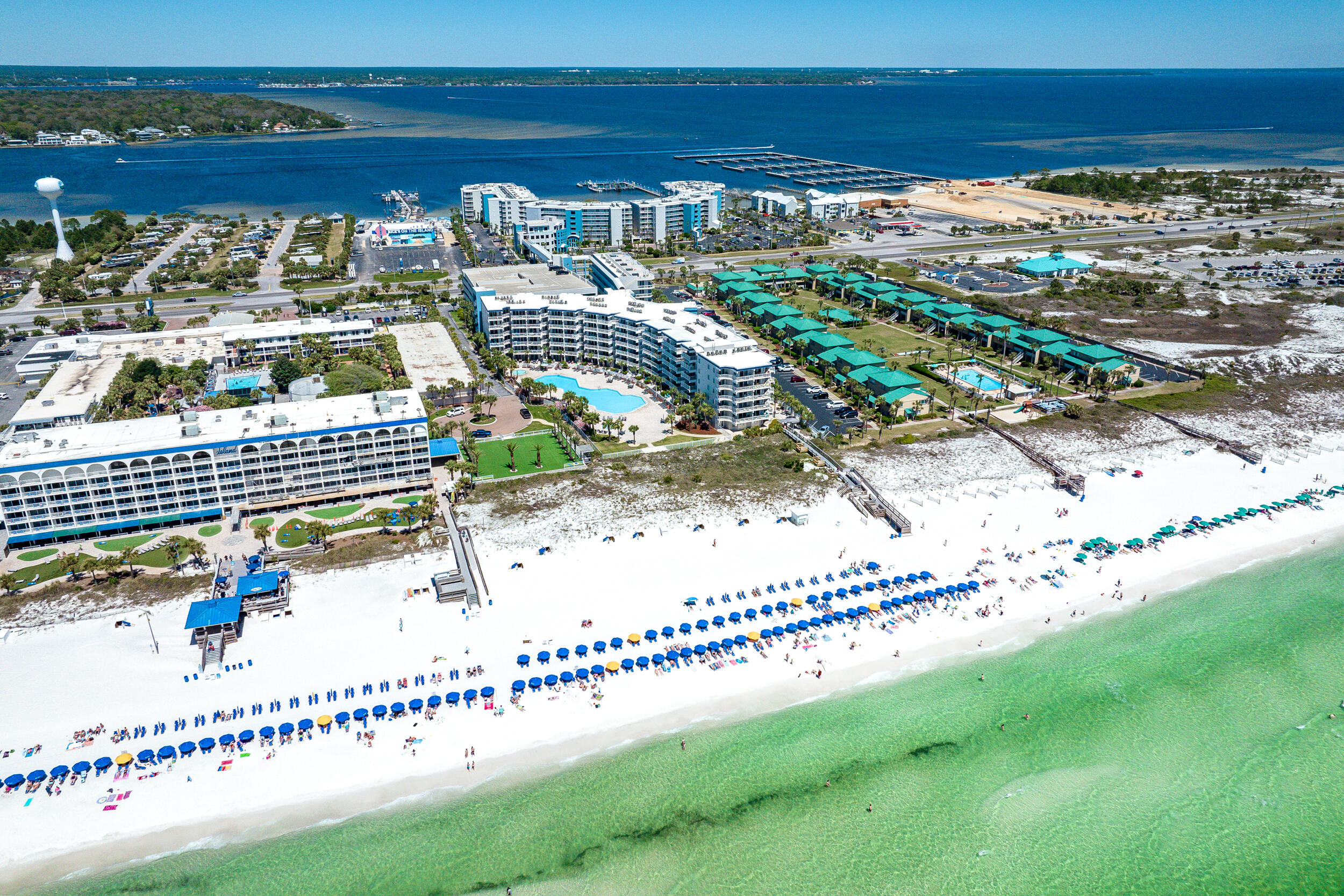 DESTIN WEST GULFSIDE VILLAS - Residential