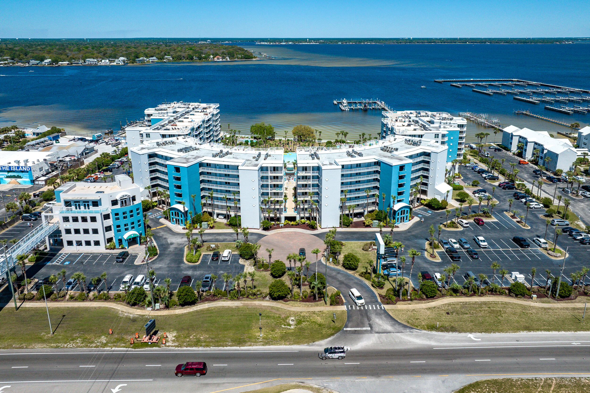 DESTIN WEST GULFSIDE VILLAS - Residential