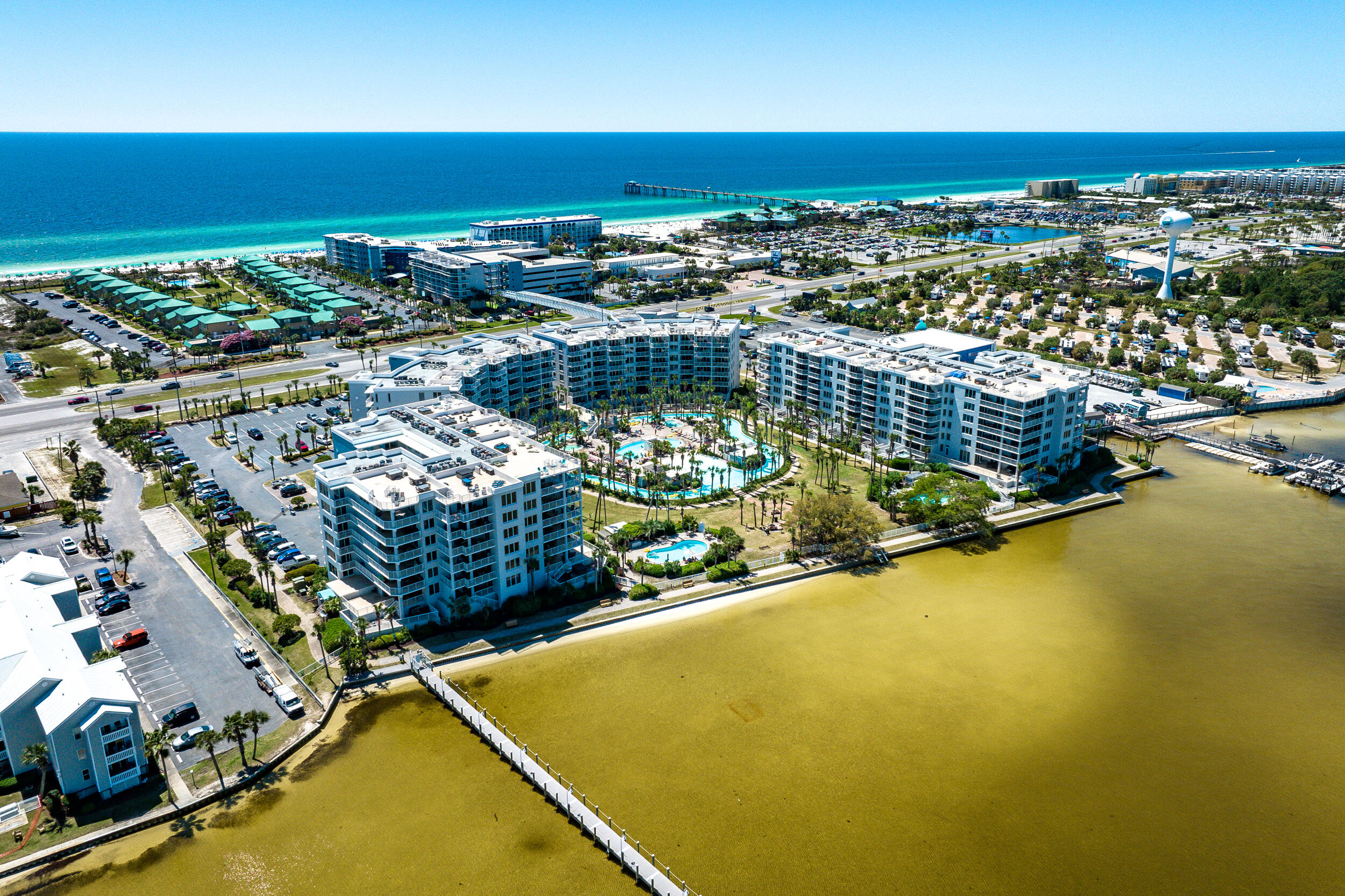 DESTIN WEST GULFSIDE VILLAS - Residential