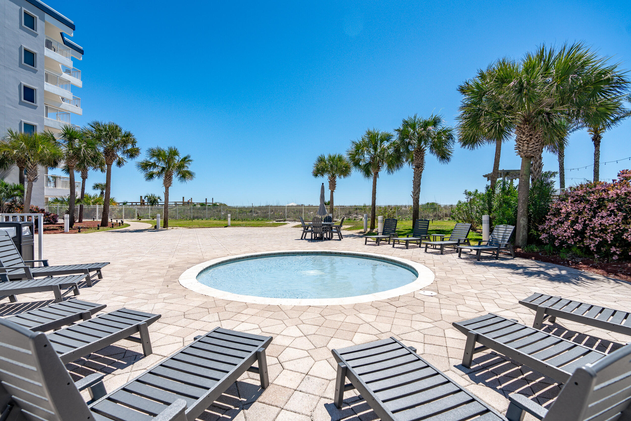 DESTIN WEST GULFSIDE VILLAS - Residential