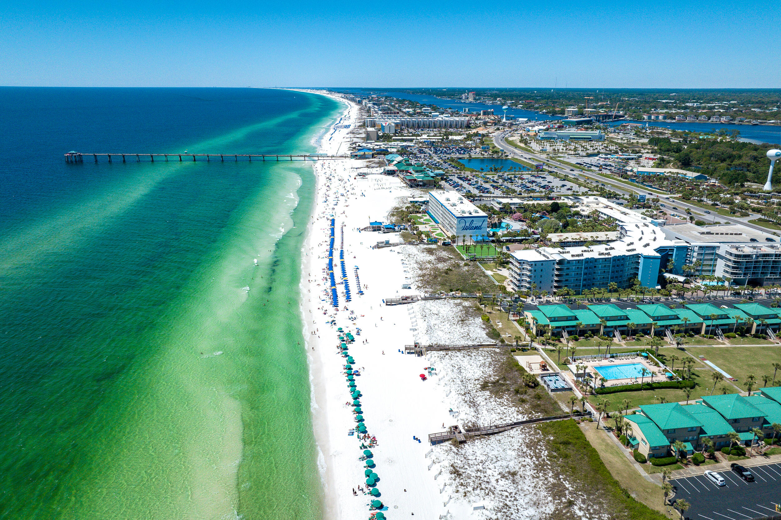 DESTIN WEST GULFSIDE VILLAS - Residential