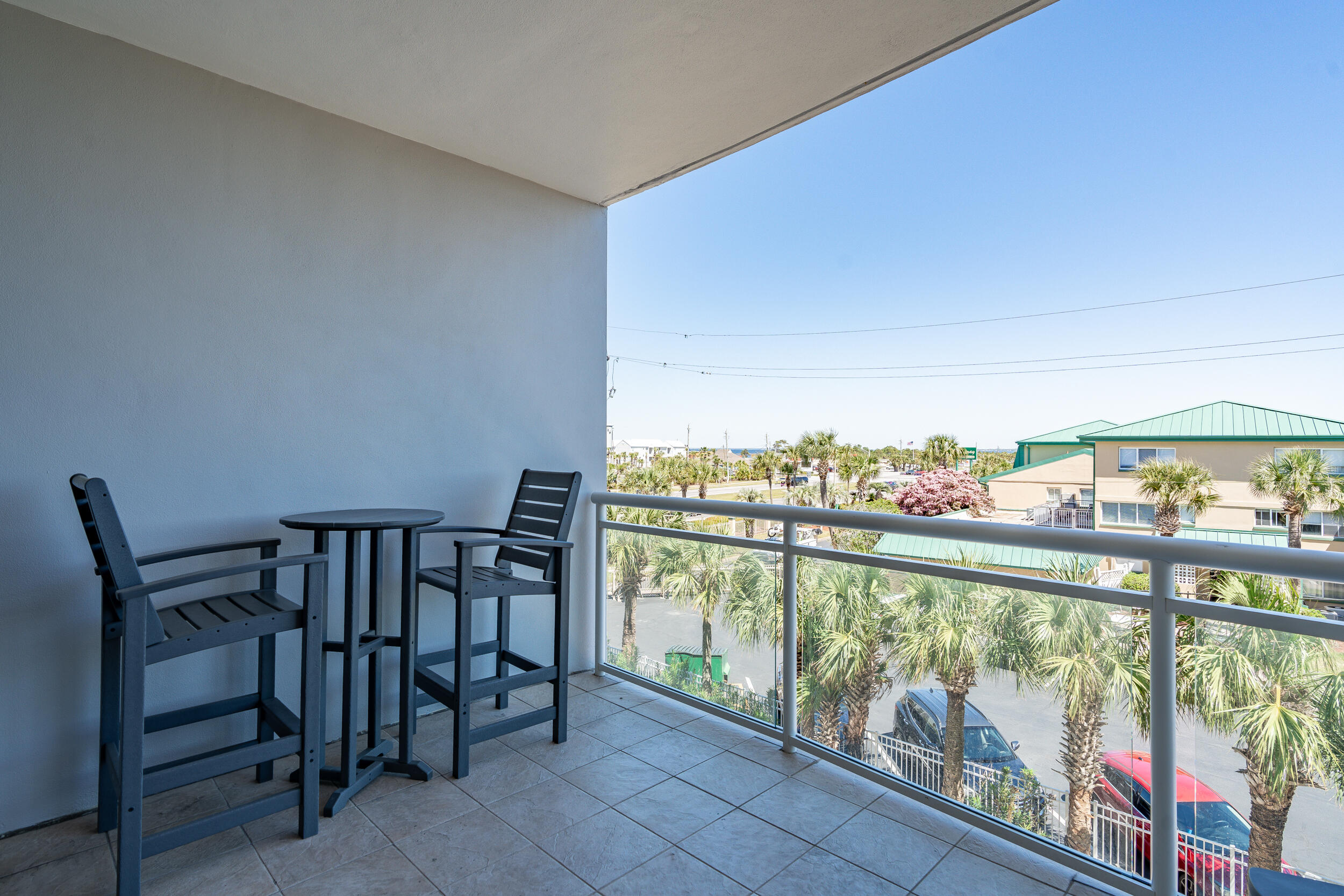 DESTIN WEST GULFSIDE VILLAS - Residential