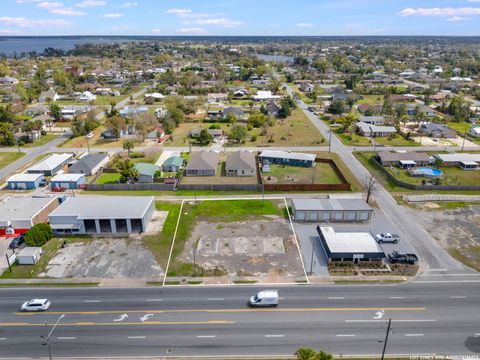 Photo of 523 Ohio Avenue, Lynn Haven, FL 32444 (MLS # 944200)