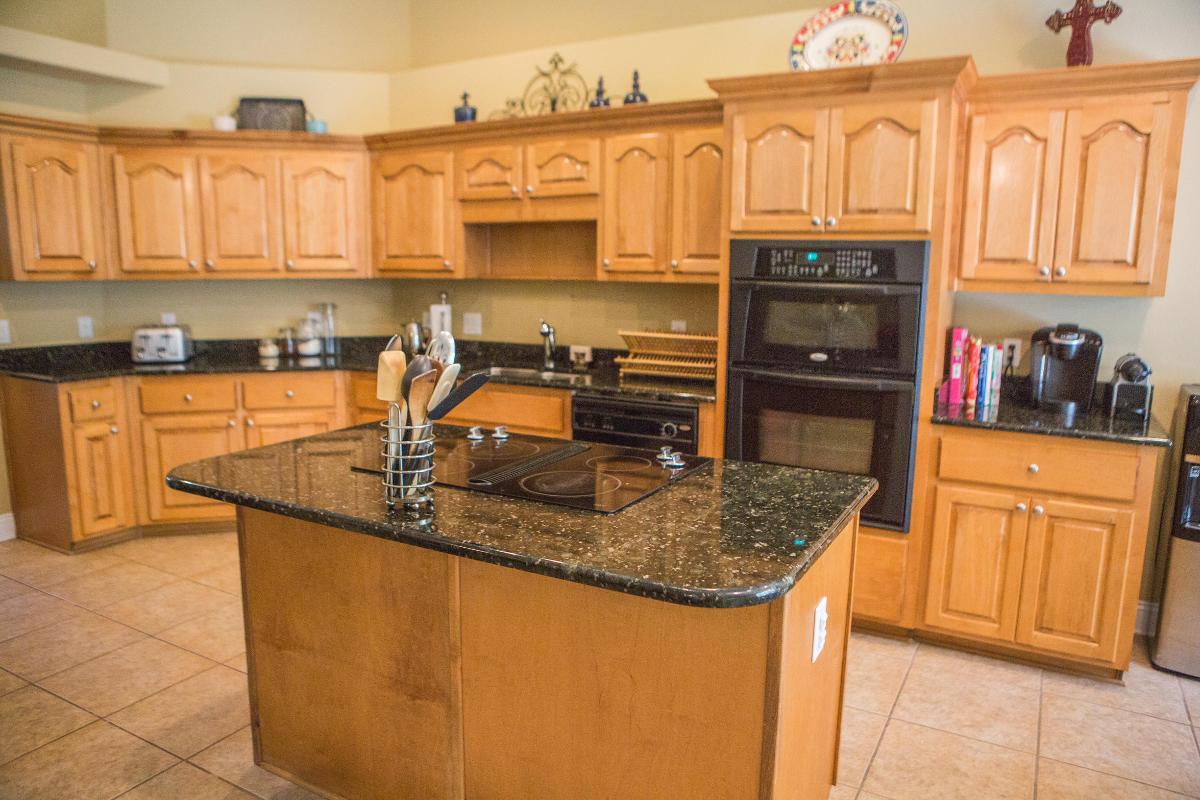 HOLLEY BY THE SEA - Residential