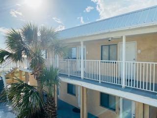 STING RAY CONDO - Residential