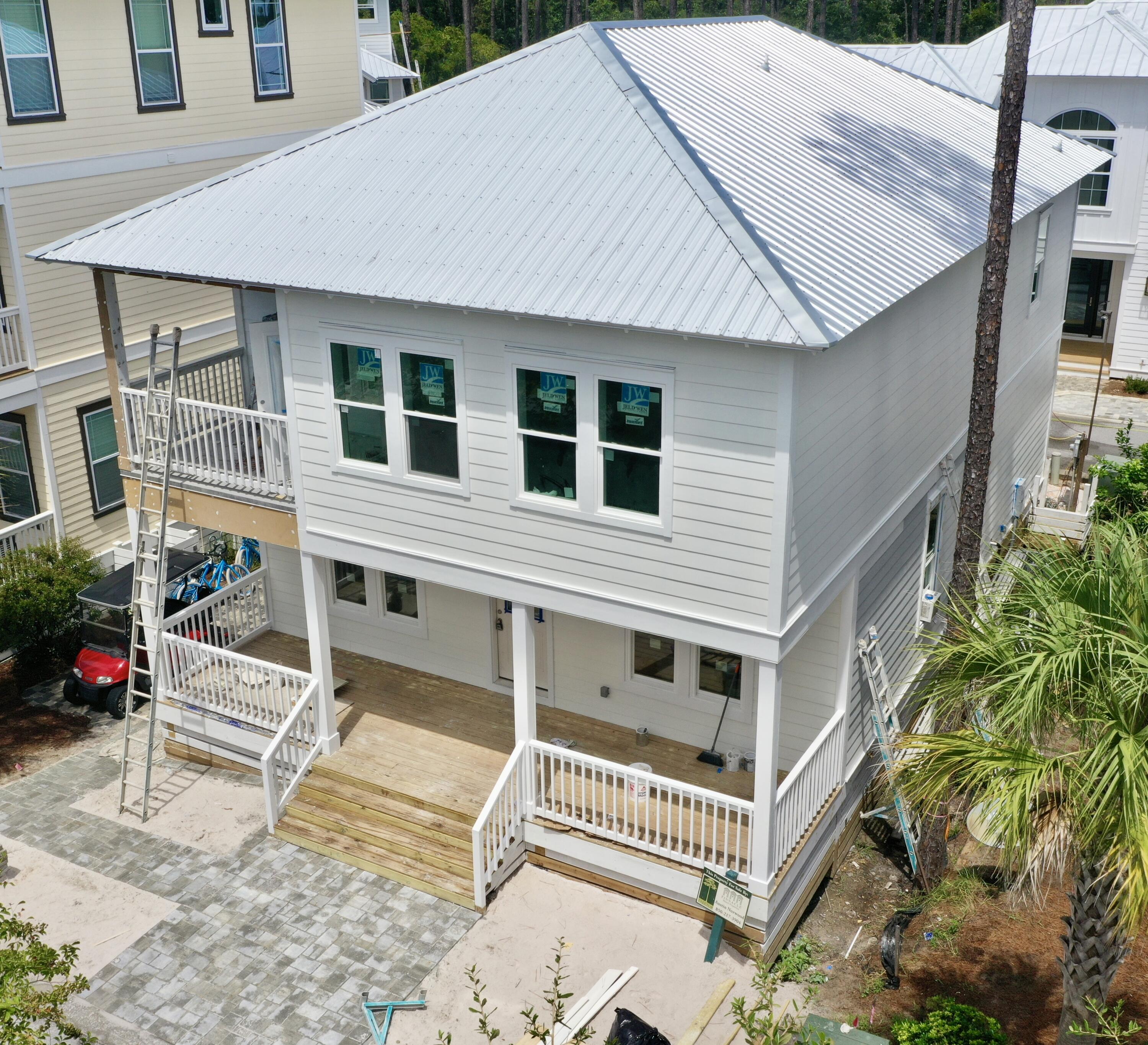 TREETOP VILLAGE - Residential