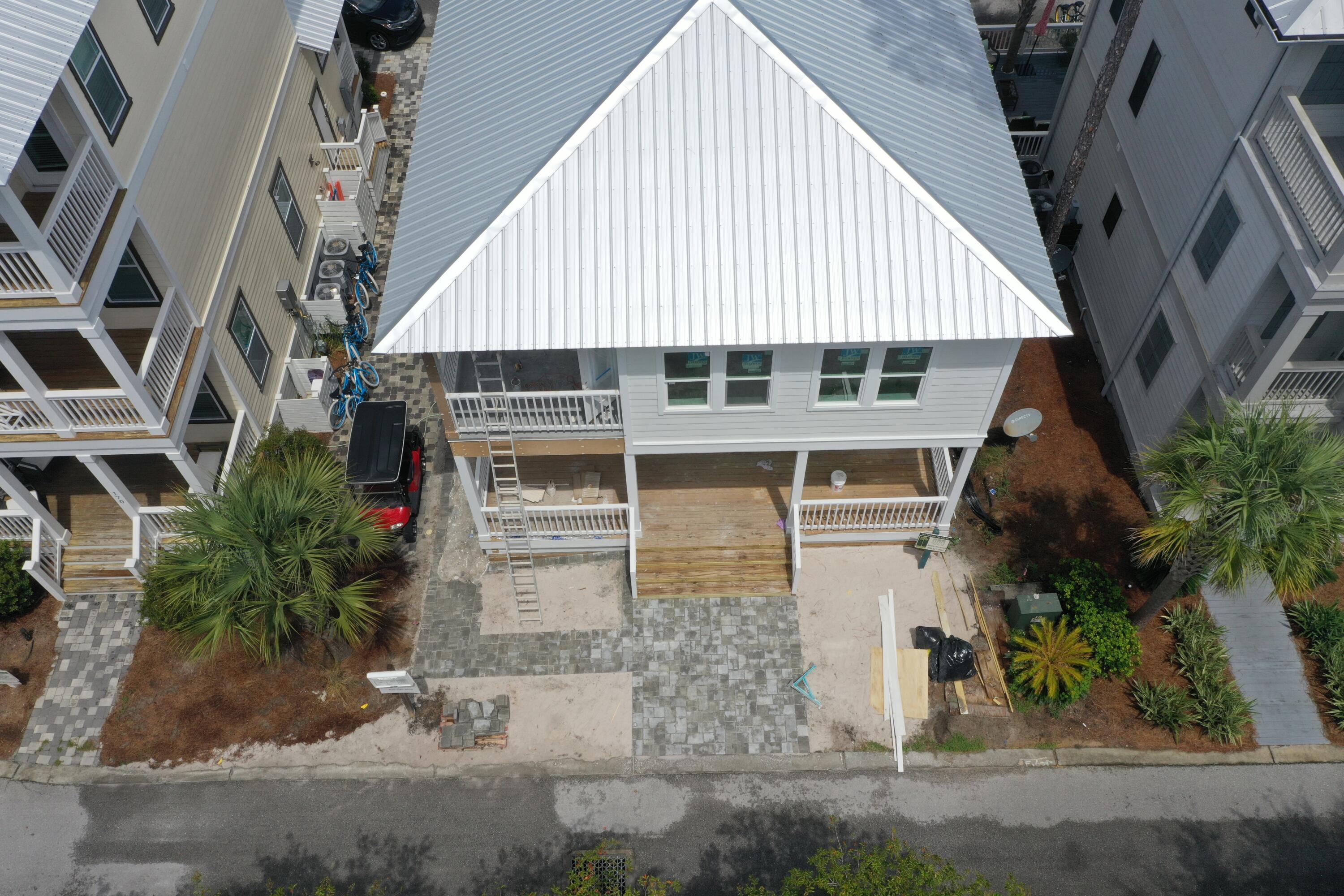 TREETOP VILLAGE - Residential