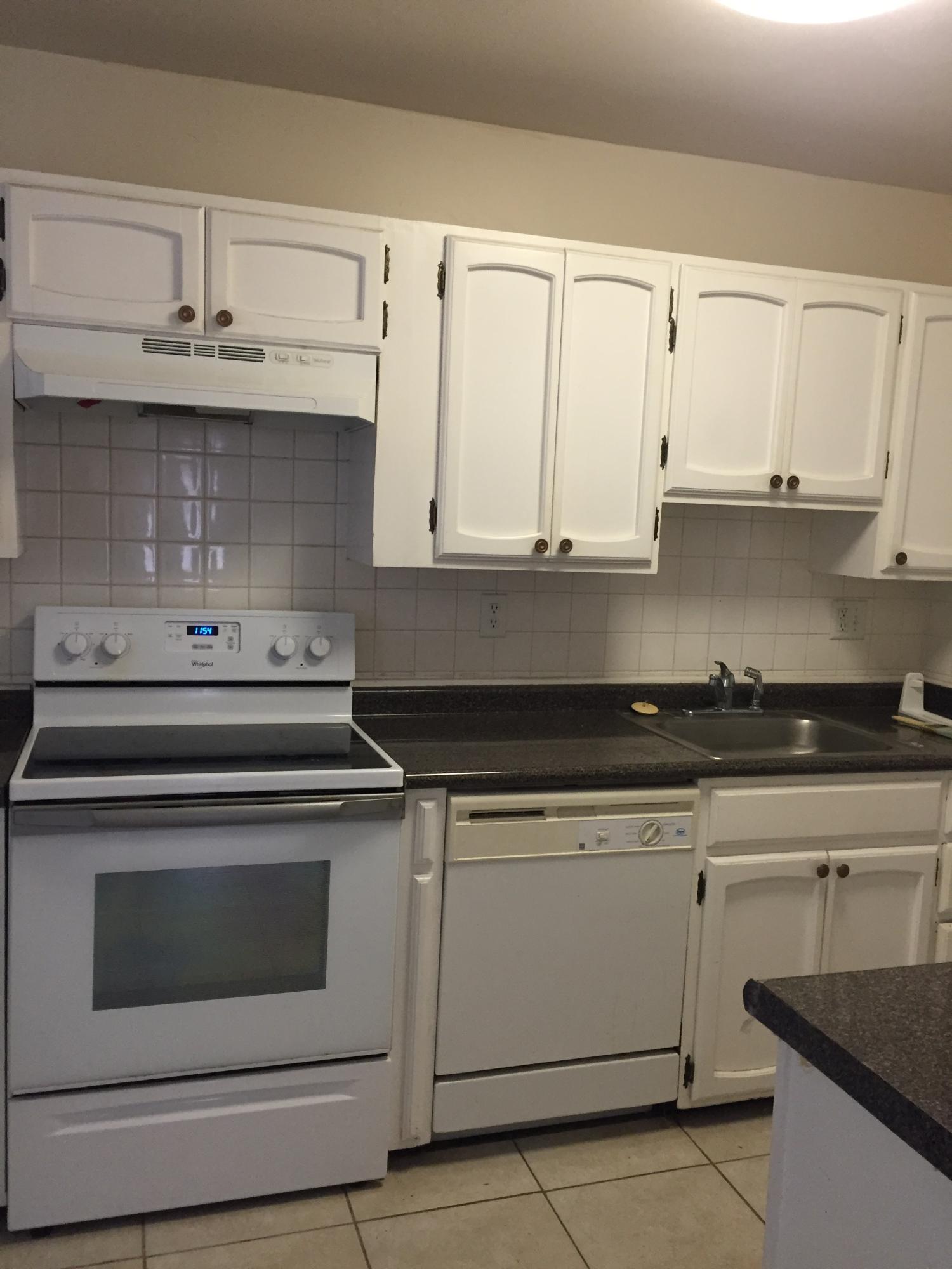 ELLIOTTS POINT 4TH ADDN - Residential