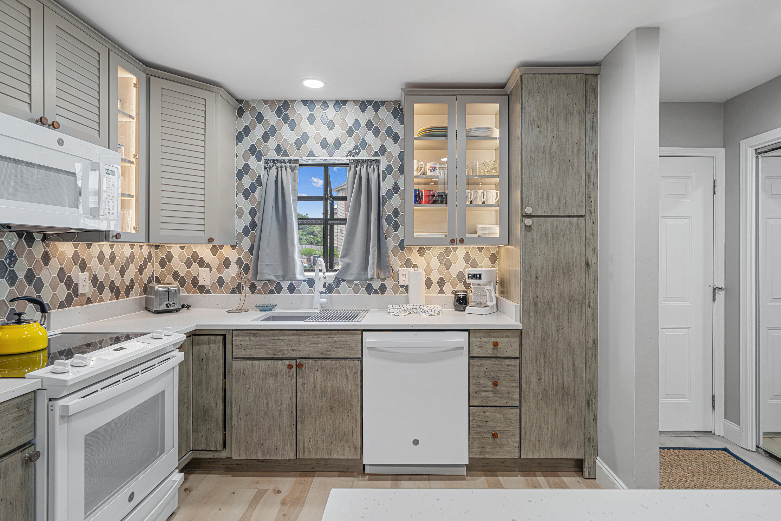 MISTY COVE T/H PH 2 - Residential