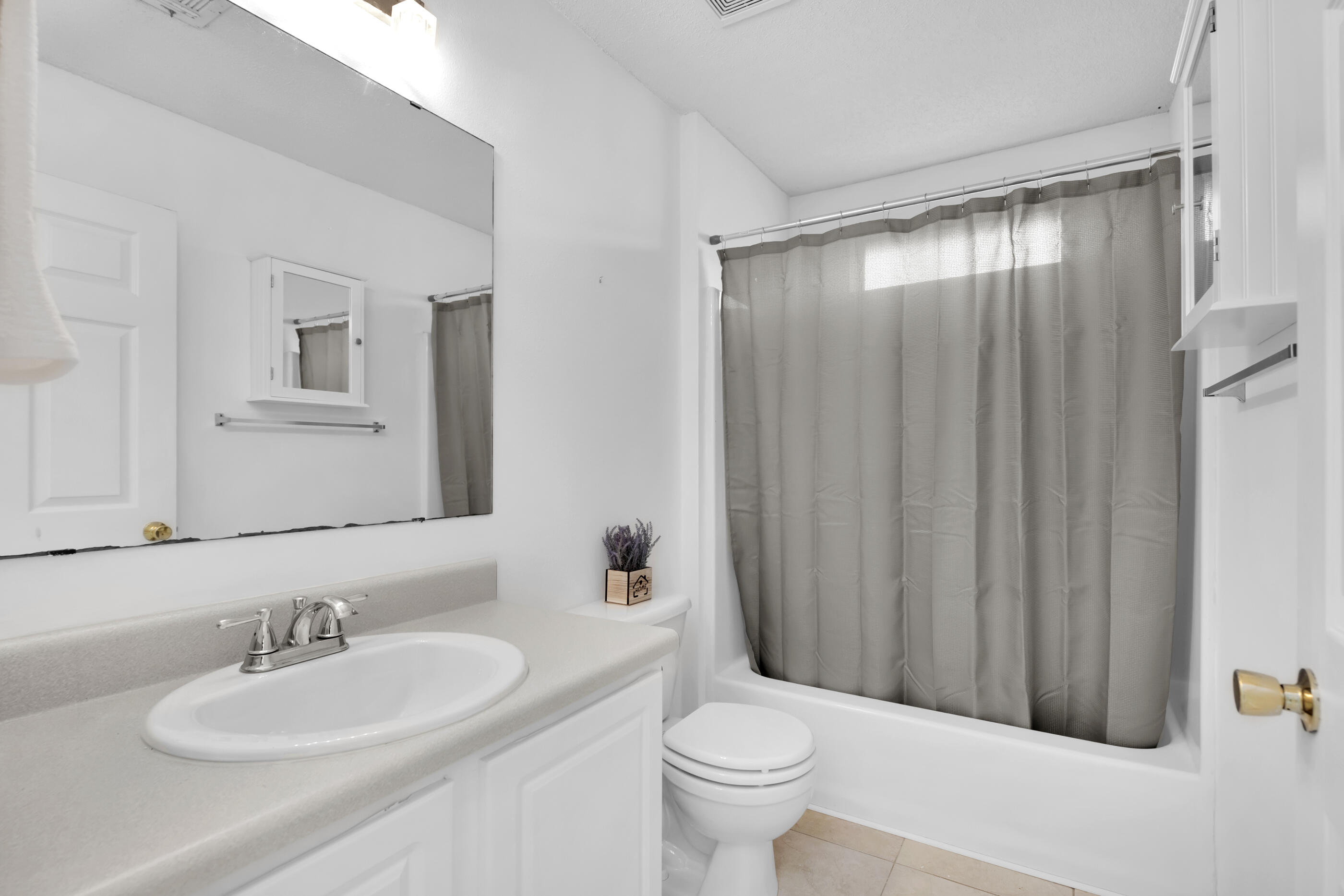 HIDDEN SHORES - Residential