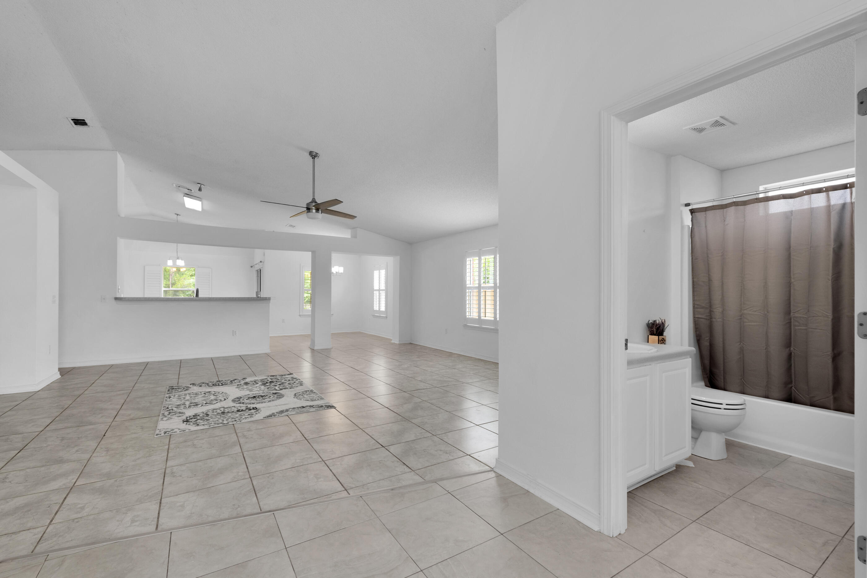 HIDDEN SHORES - Residential