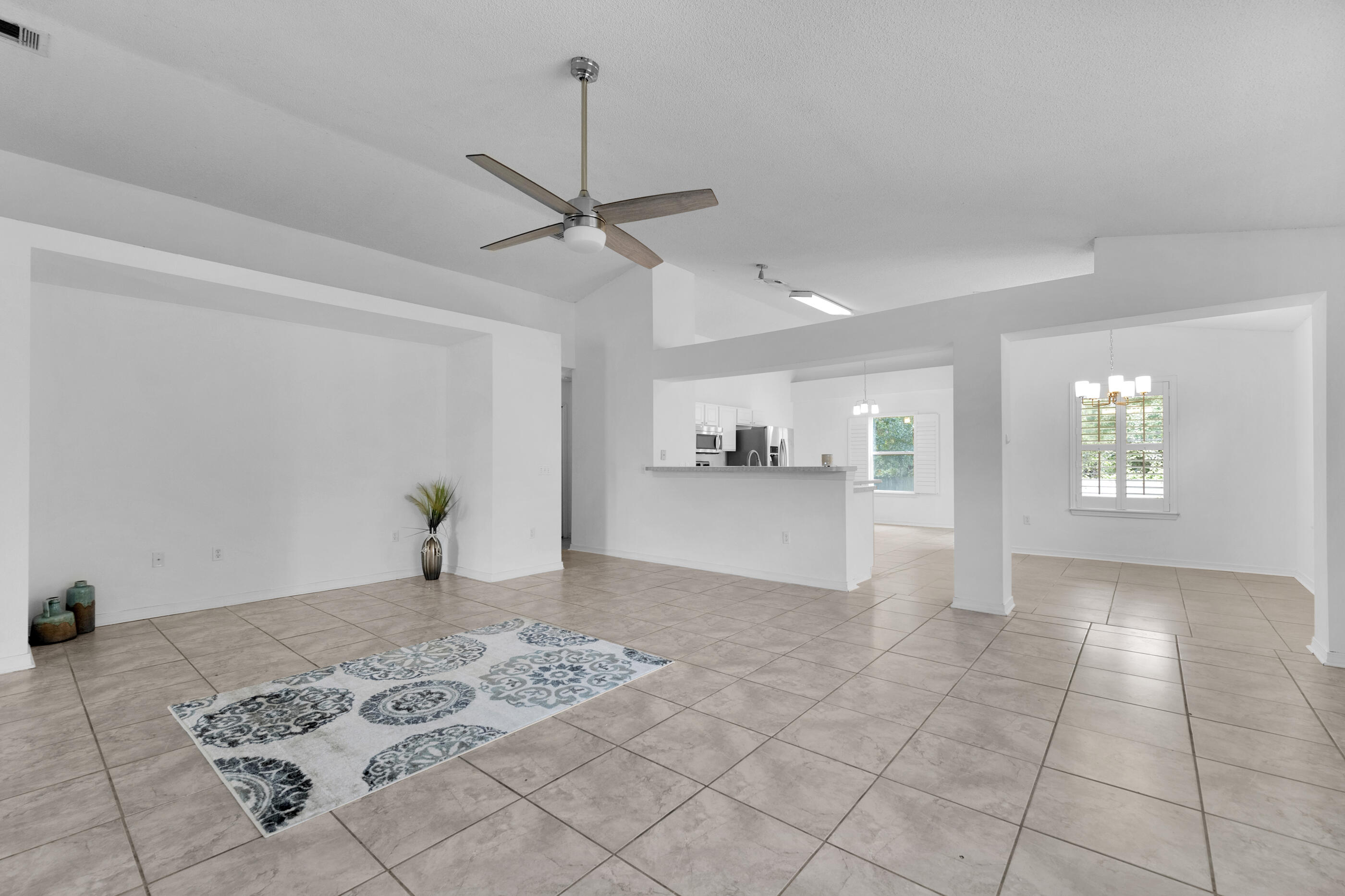 HIDDEN SHORES - Residential