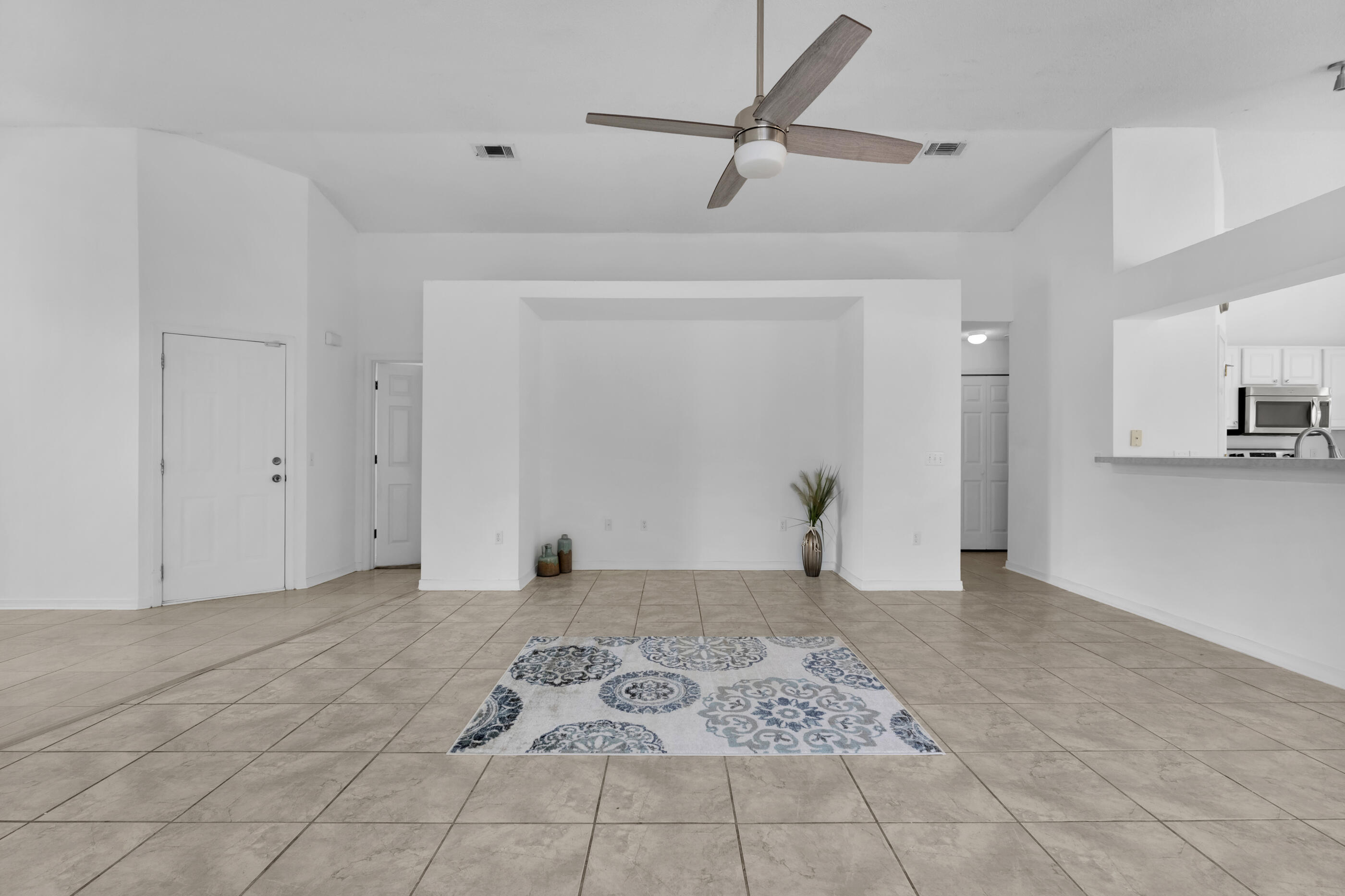 HIDDEN SHORES - Residential