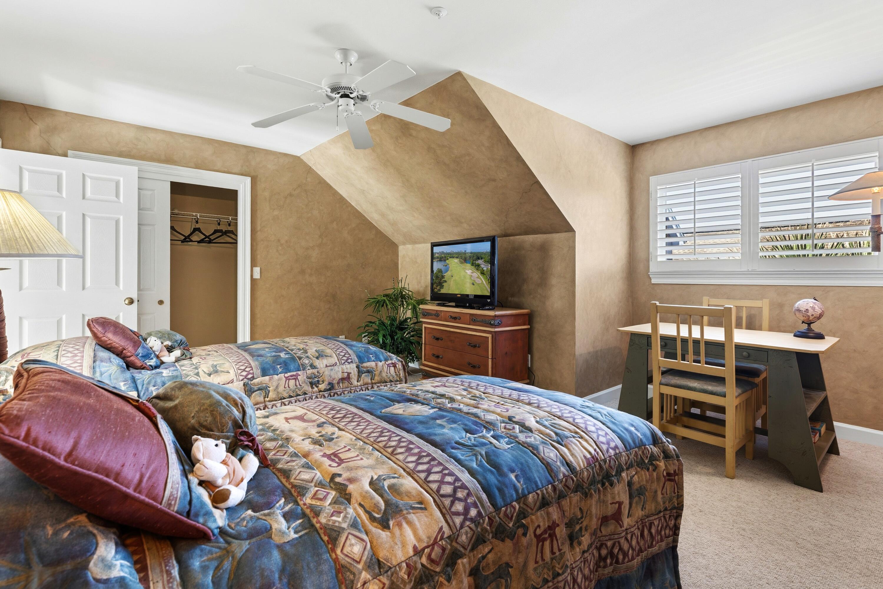 TURNBERRY VILLAS CONDO - Residential