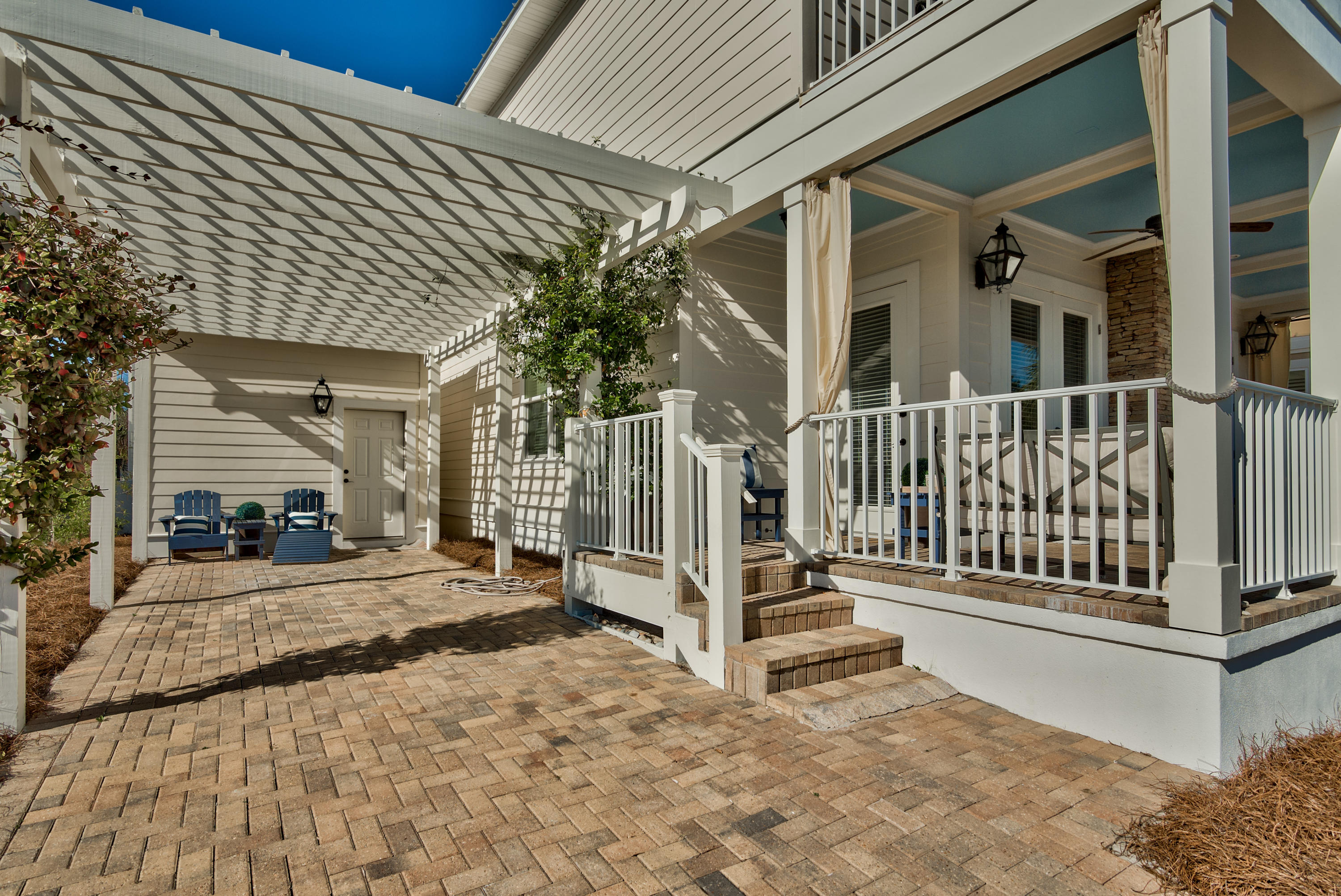 VILLAGE OF WHITE CLIFFS THE - Residential