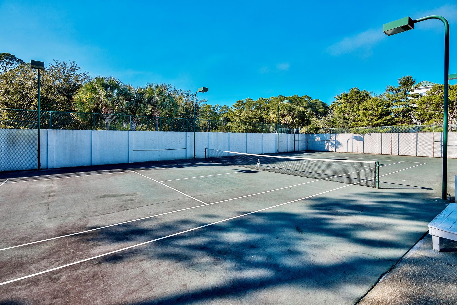 VILLAGE OF WHITE CLIFFS THE - Residential