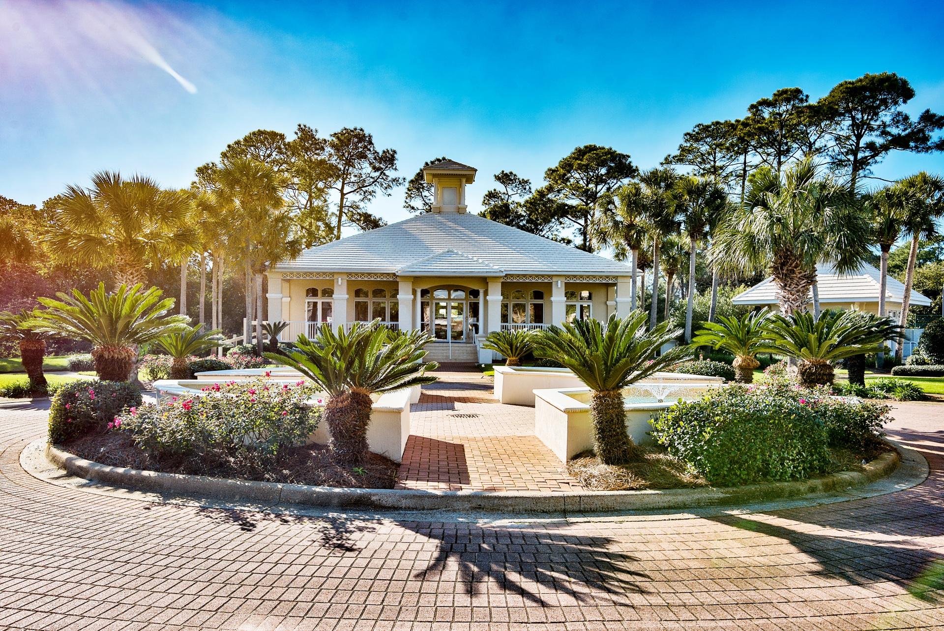 VILLAGE OF WHITE CLIFFS THE - Residential