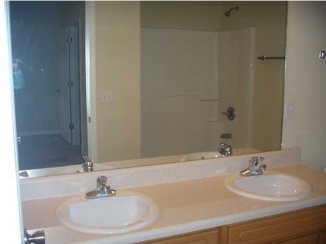 SHILOH PLACE T/H - Residential Lease