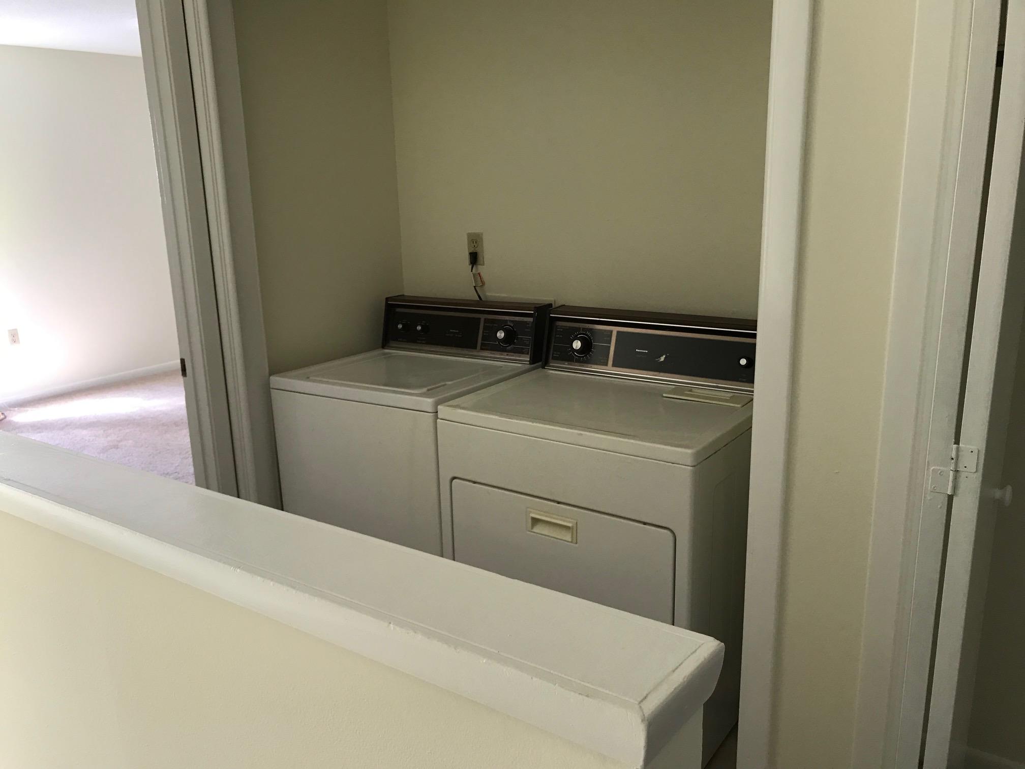 FALCON RIDGE - Residential