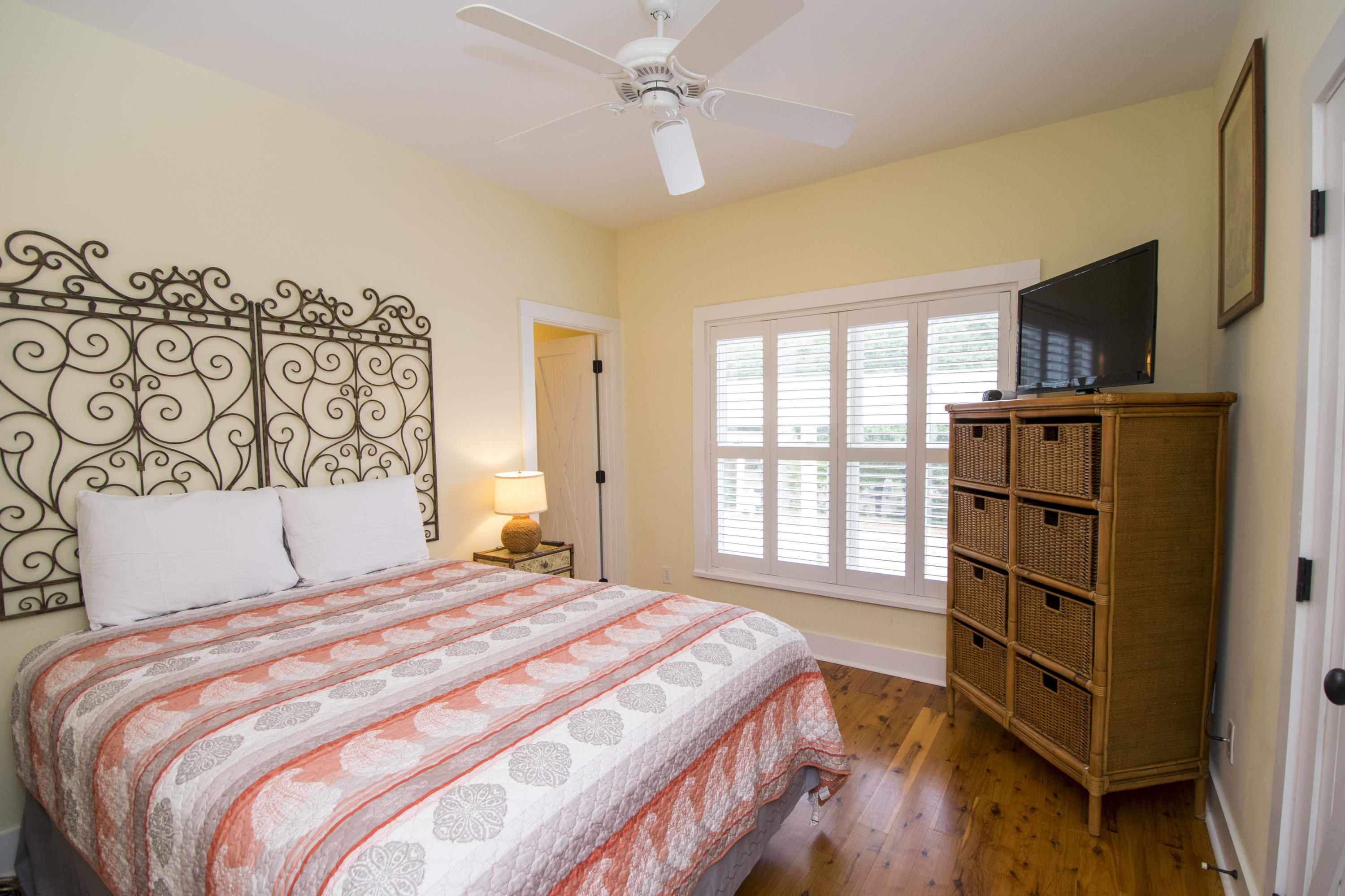 MAGNOLIA COTTAGES - Residential