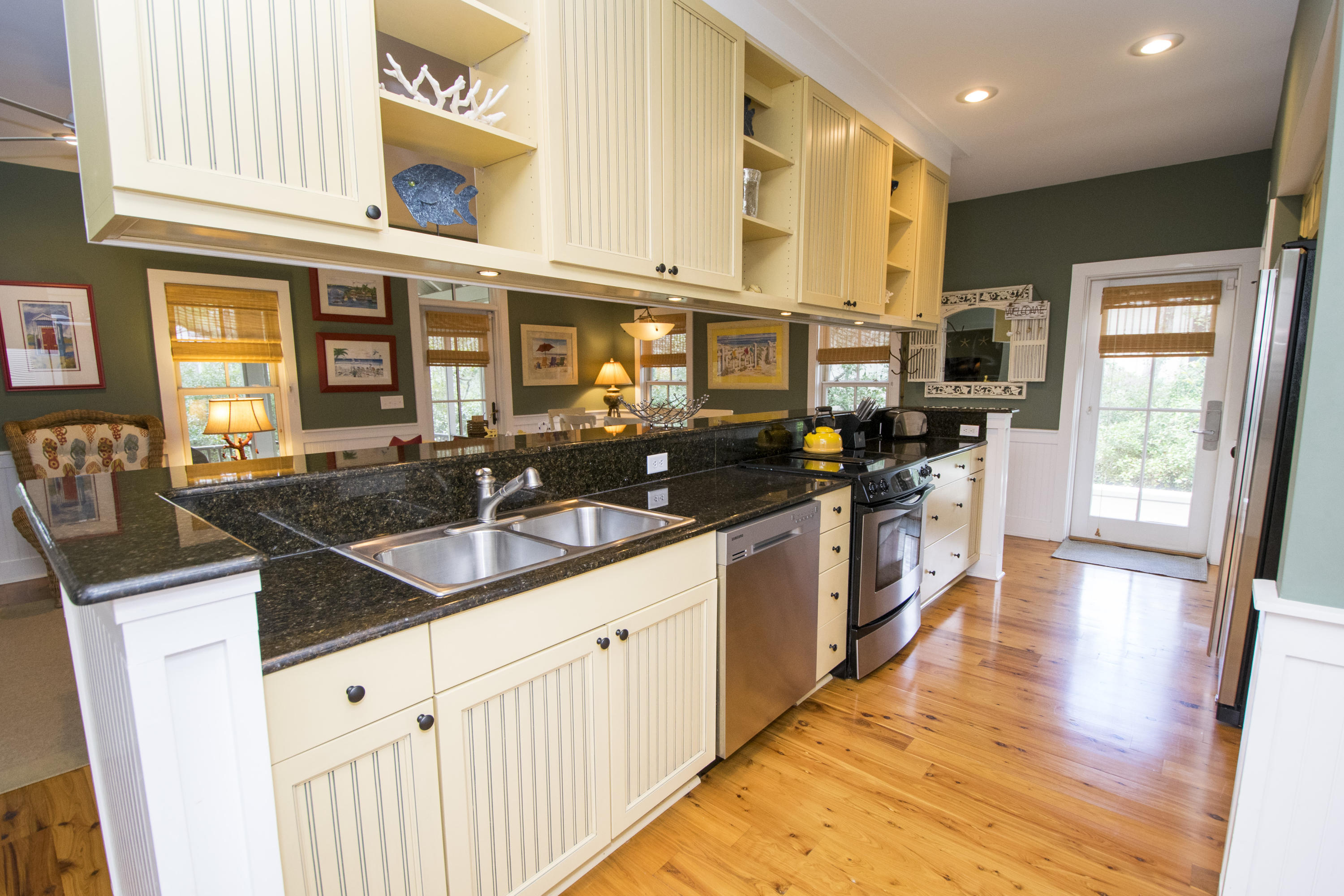 MAGNOLIA COTTAGES - Residential