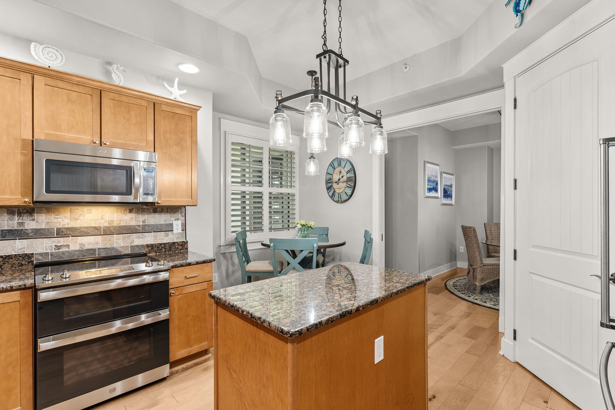 WILD HERON - CLUBSIDE II - Residential