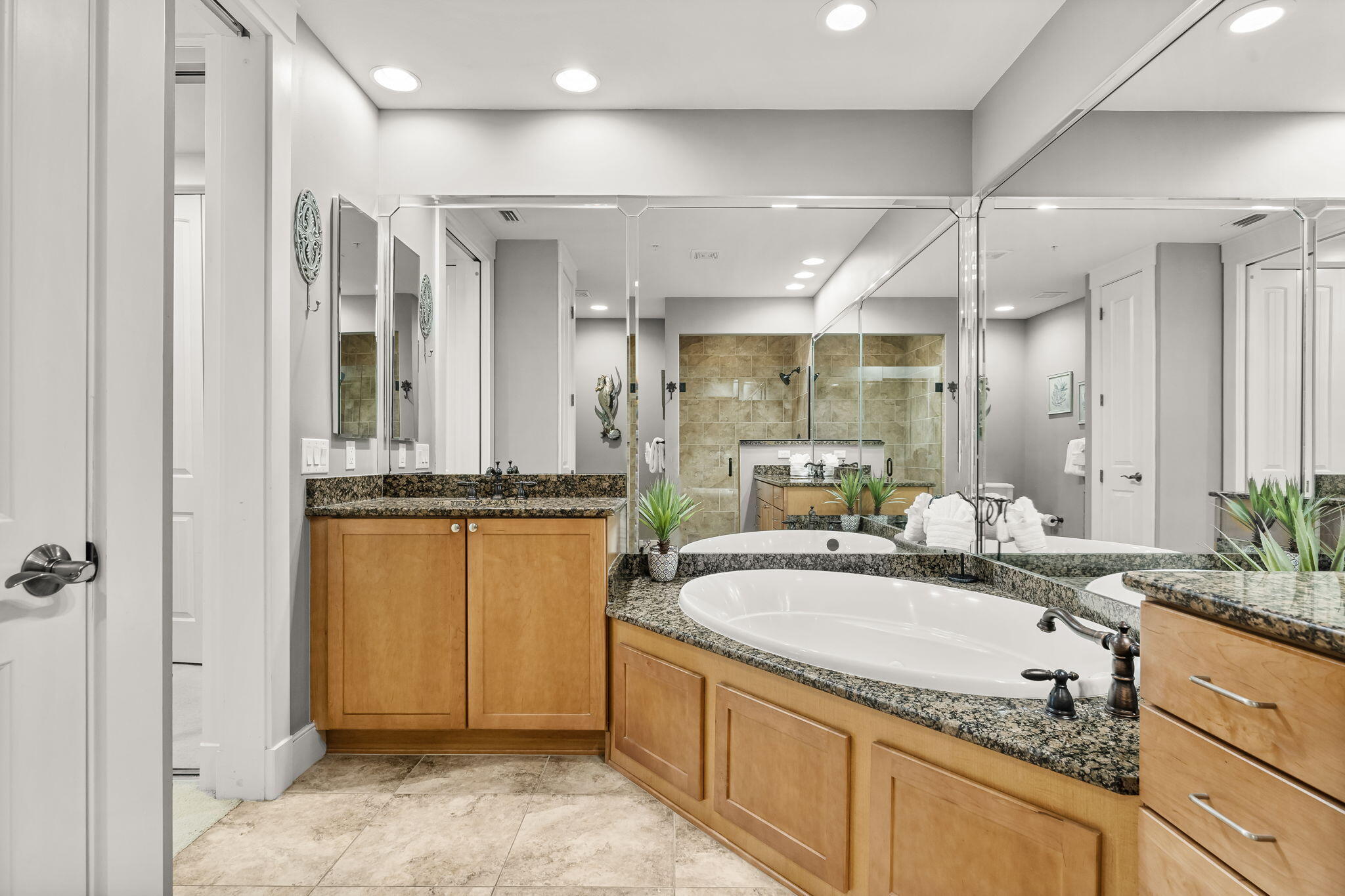 WILD HERON - CLUBSIDE II - Residential