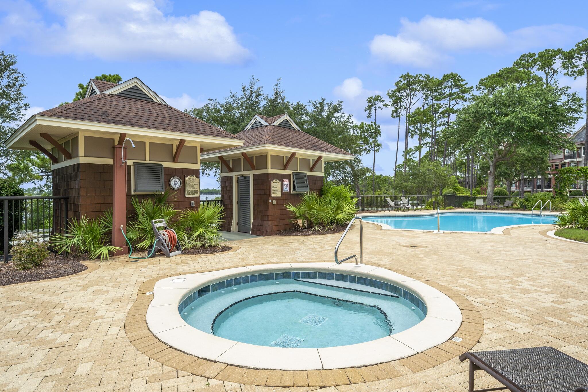 WILD HERON - CLUBSIDE II - Residential