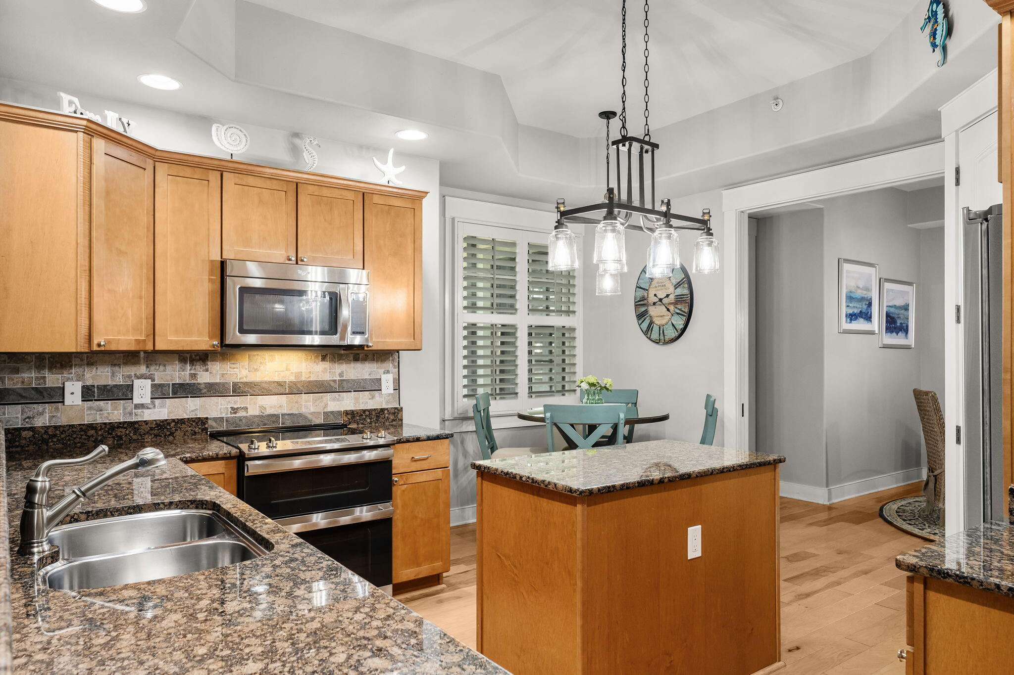 WILD HERON - CLUBSIDE II - Residential