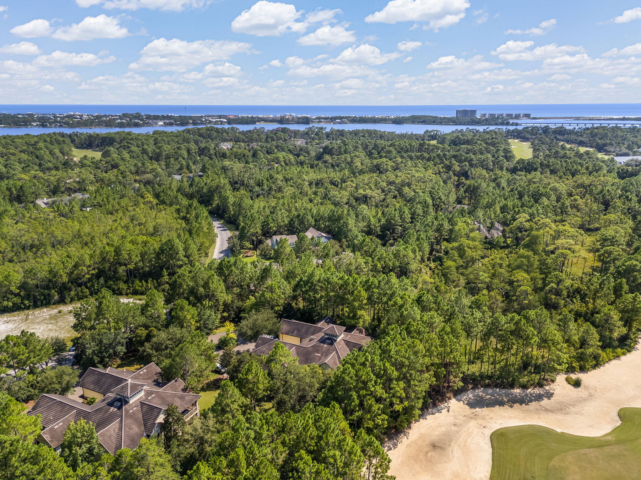 WILD HERON - CLUBSIDE II - Residential