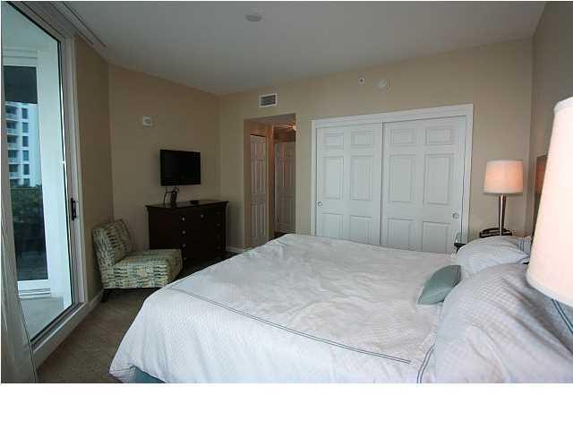 THE PALMS OF DESTIN - Residential Lease