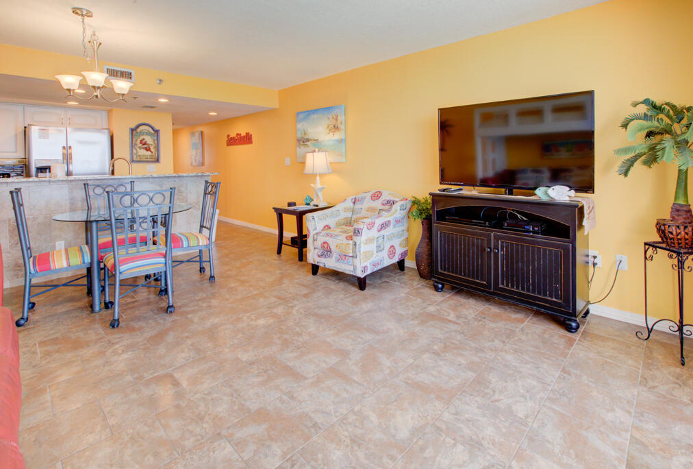 SUNDESTIN INTERNATIONAL CONDO - Residential