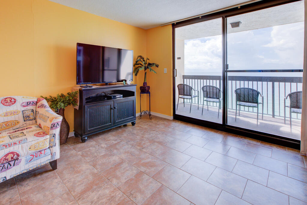 SUNDESTIN INTERNATIONAL CONDO - Residential