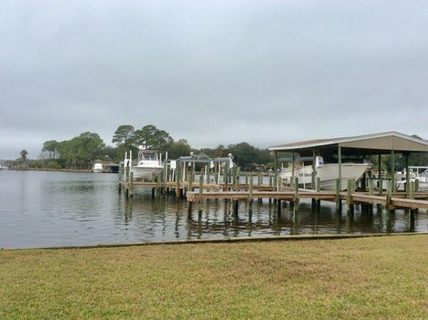 A home in Fort Walton Beach