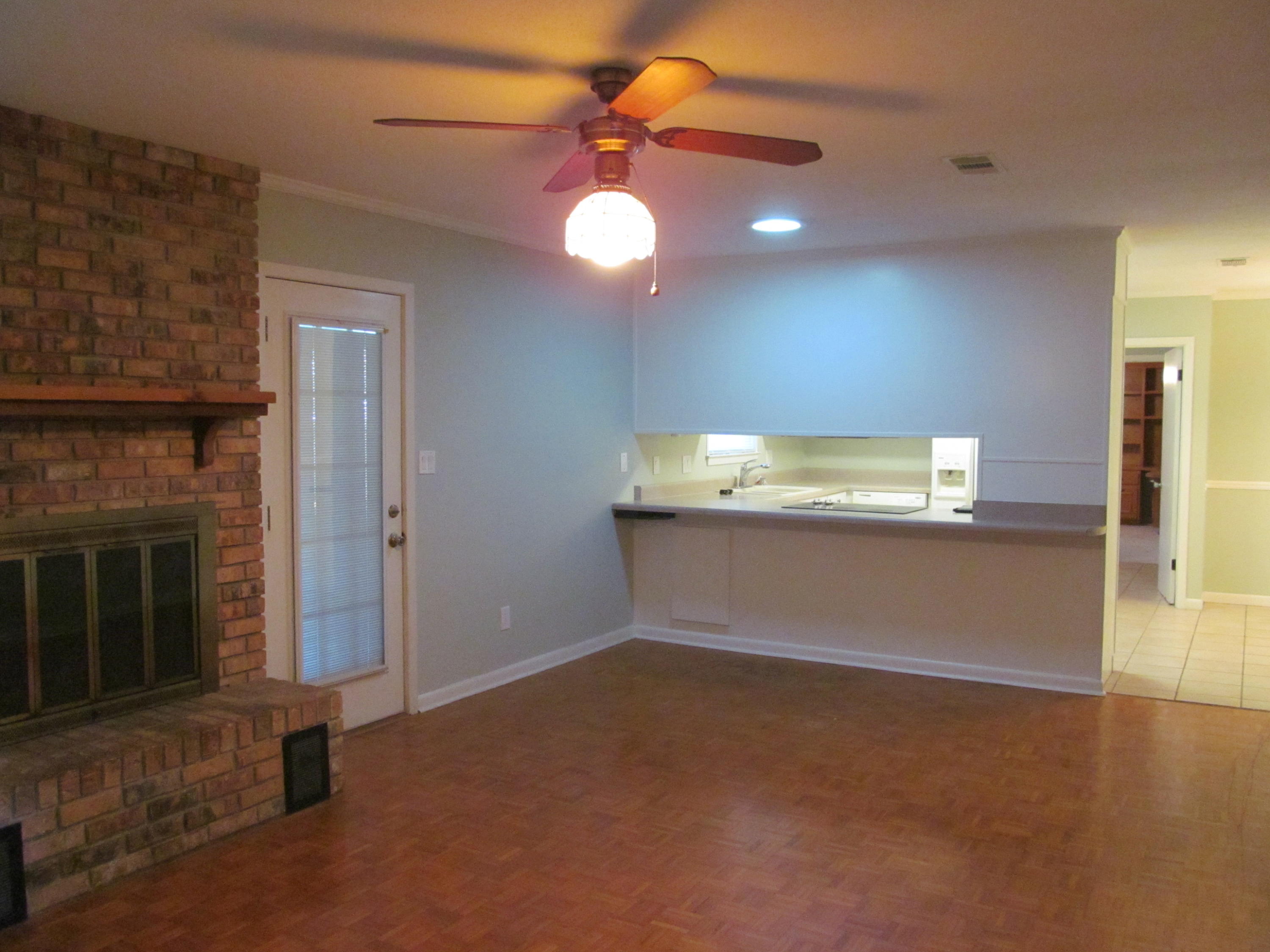 VESTA HEIGHTS 4TH ADDN - Residential Lease