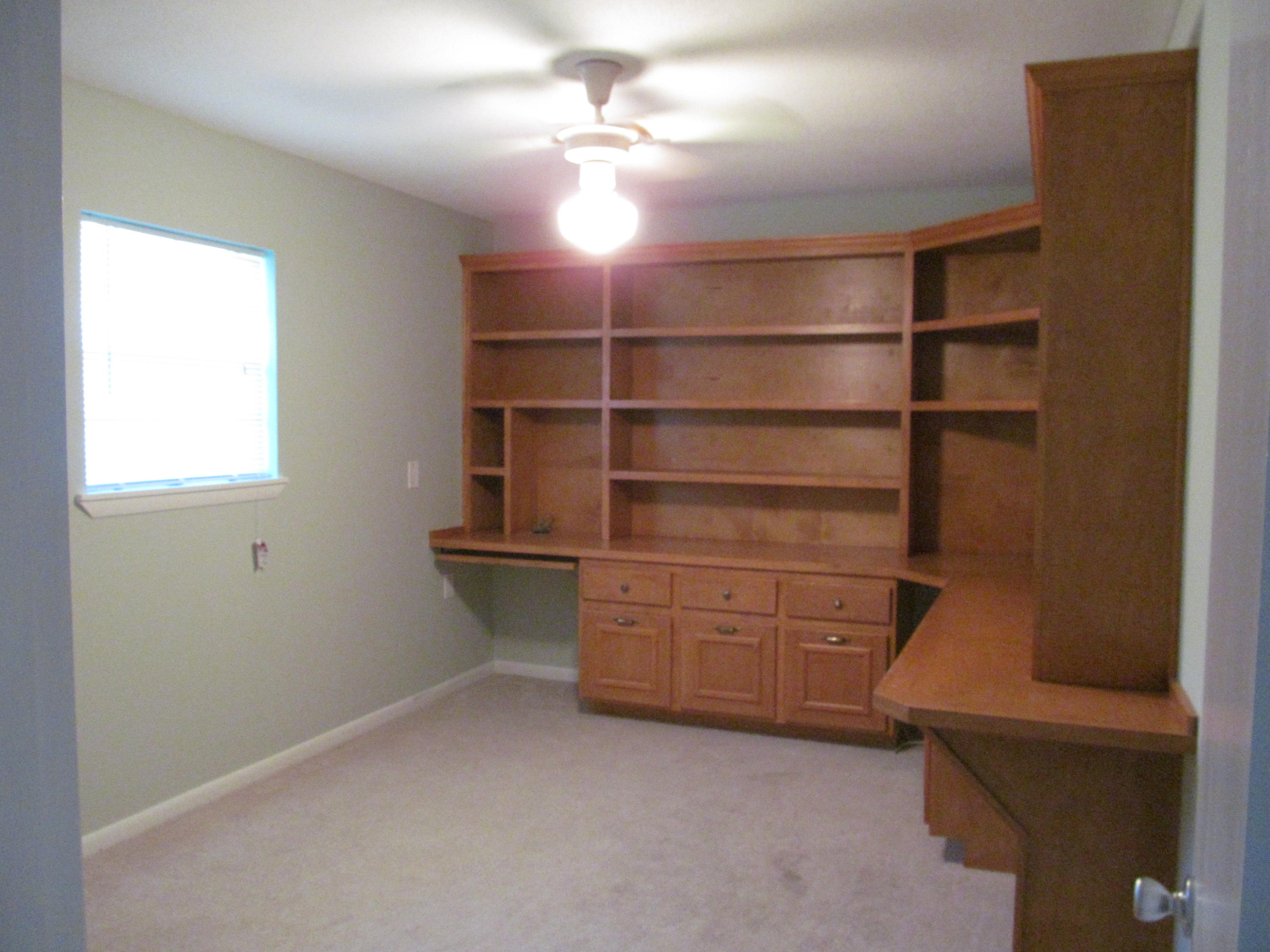 VESTA HEIGHTS 4TH ADDN - Residential Lease