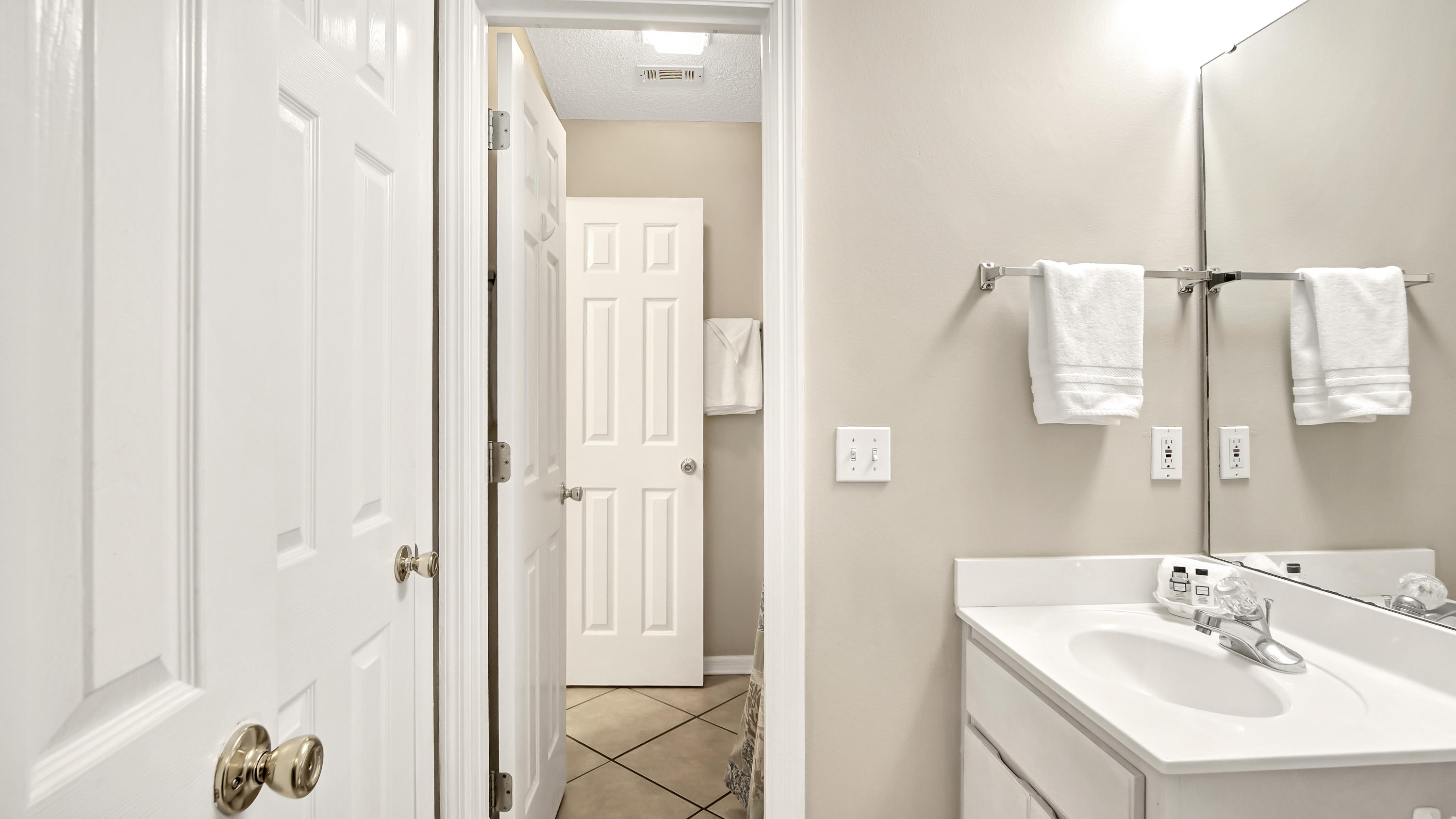 BEACHSIDE VILLAS CONDO - Residential